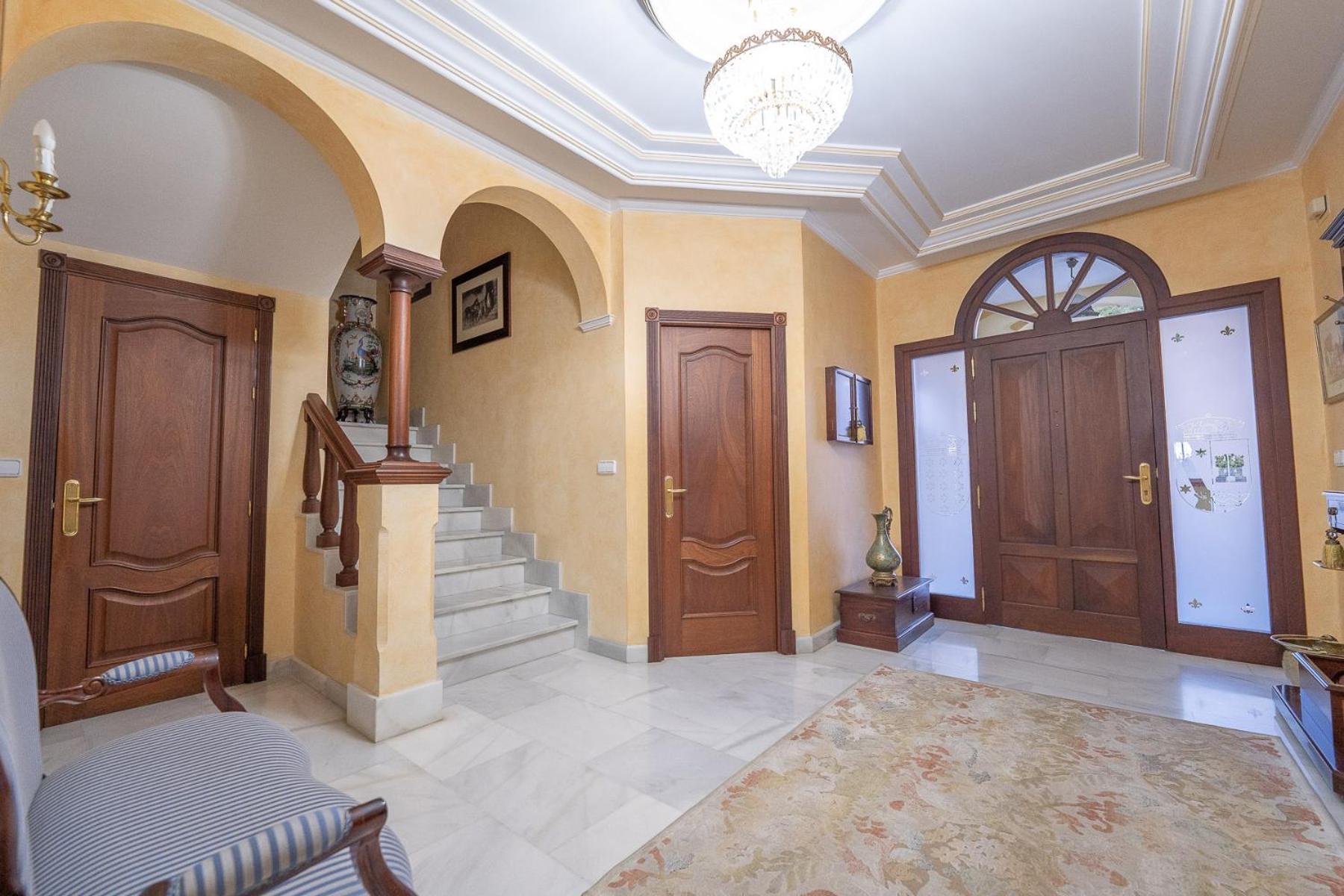 VILLA CAPITAN