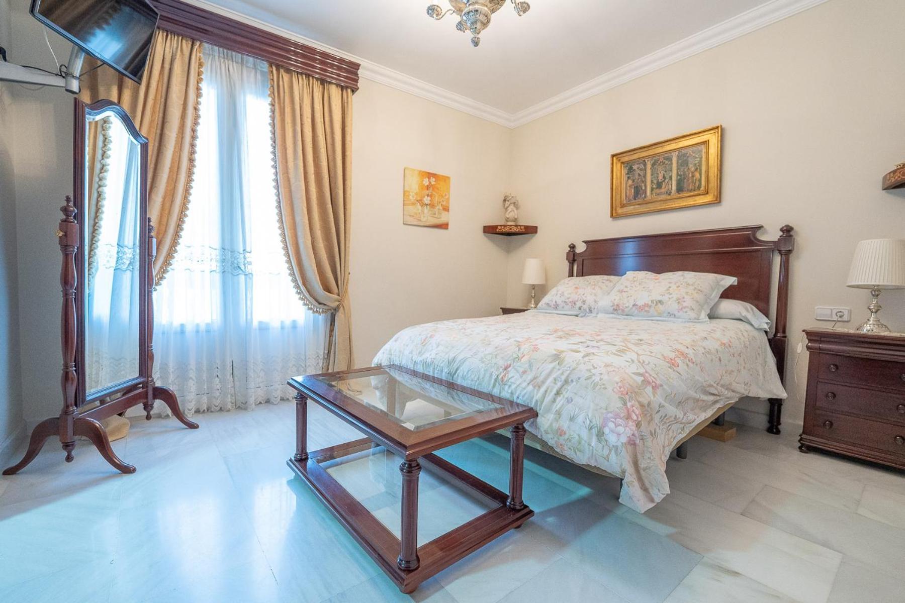 VILLA CAPITAN