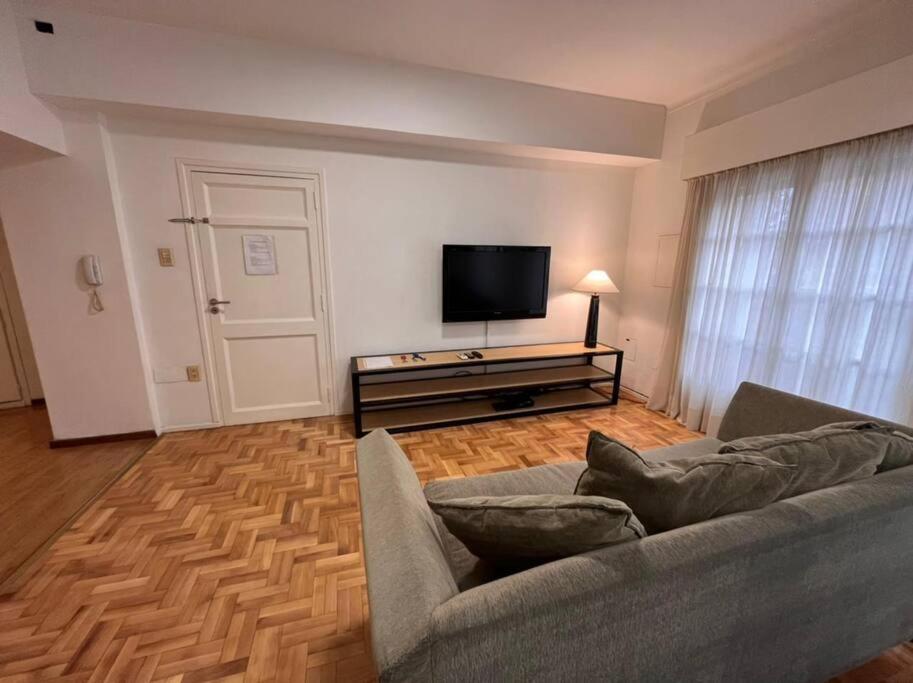 HERMOSO DEPARTAMENTO EN EDIFICIO MENDOZA CENTRO