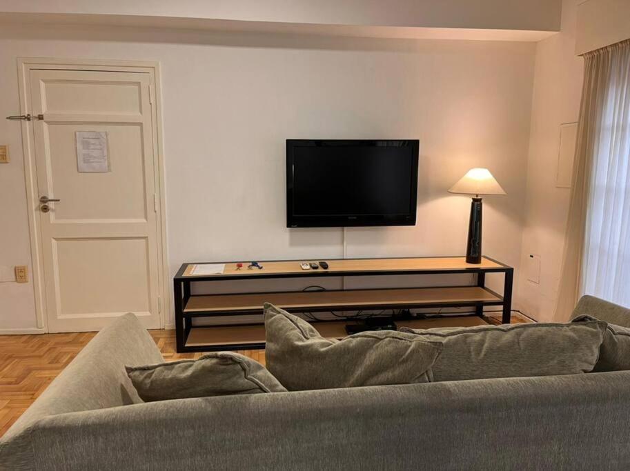 HERMOSO DEPARTAMENTO EN EDIFICIO MENDOZA CENTRO