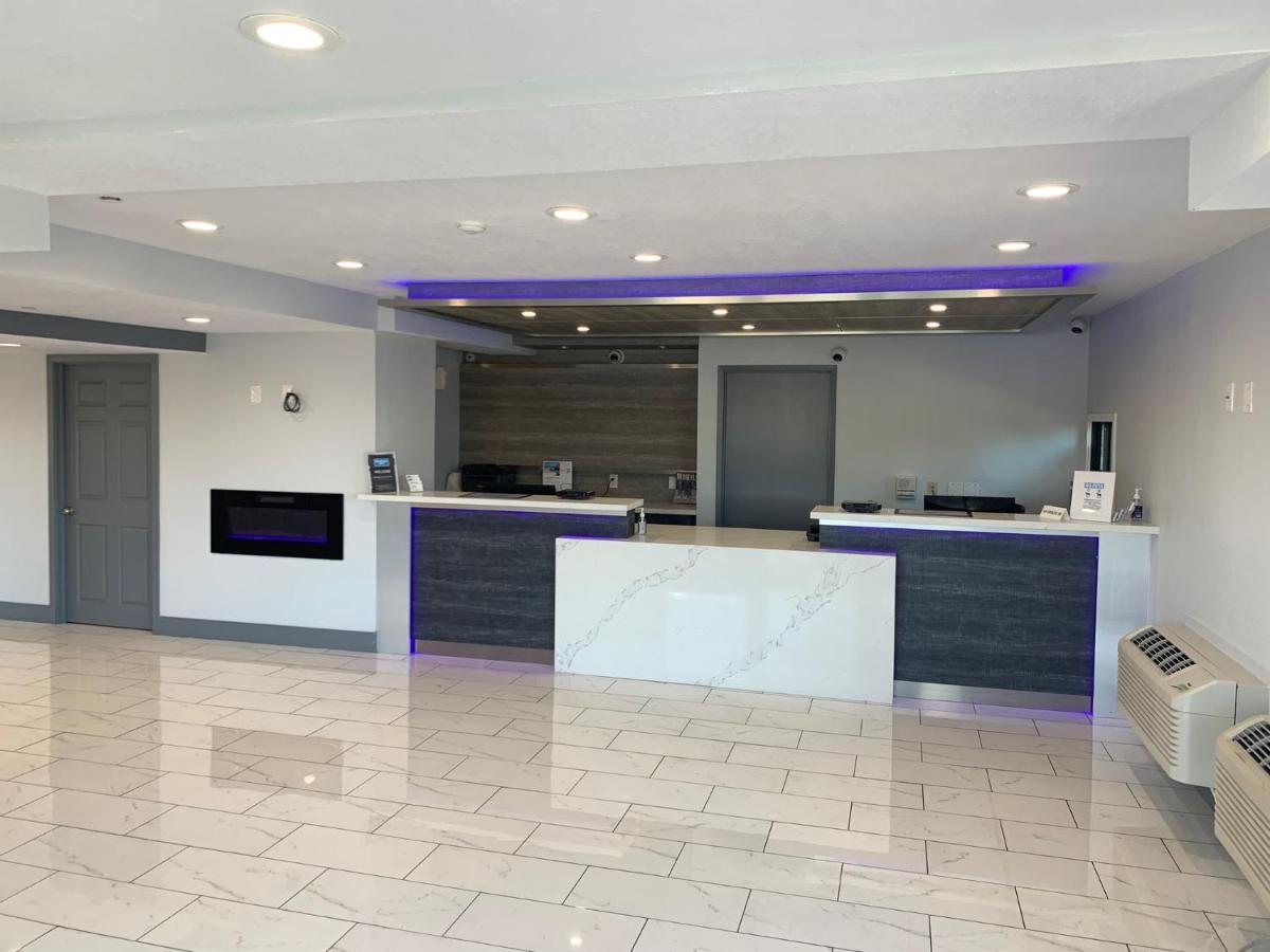 hotel reception