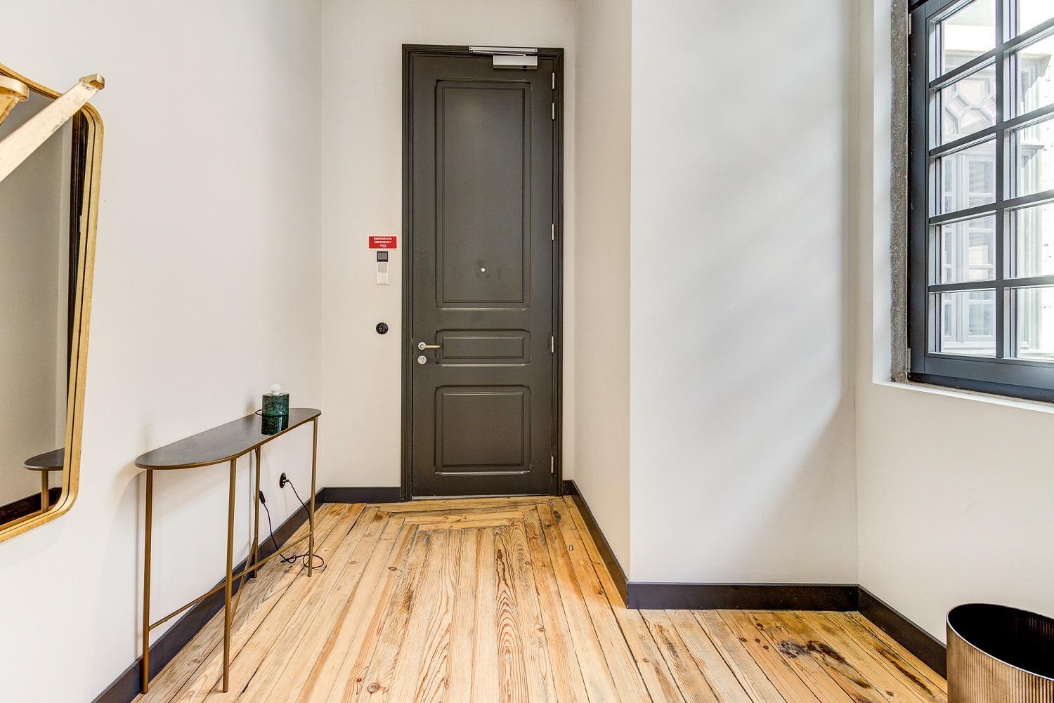 Nomad's Time Out Market Lisbon - 3BED view 4