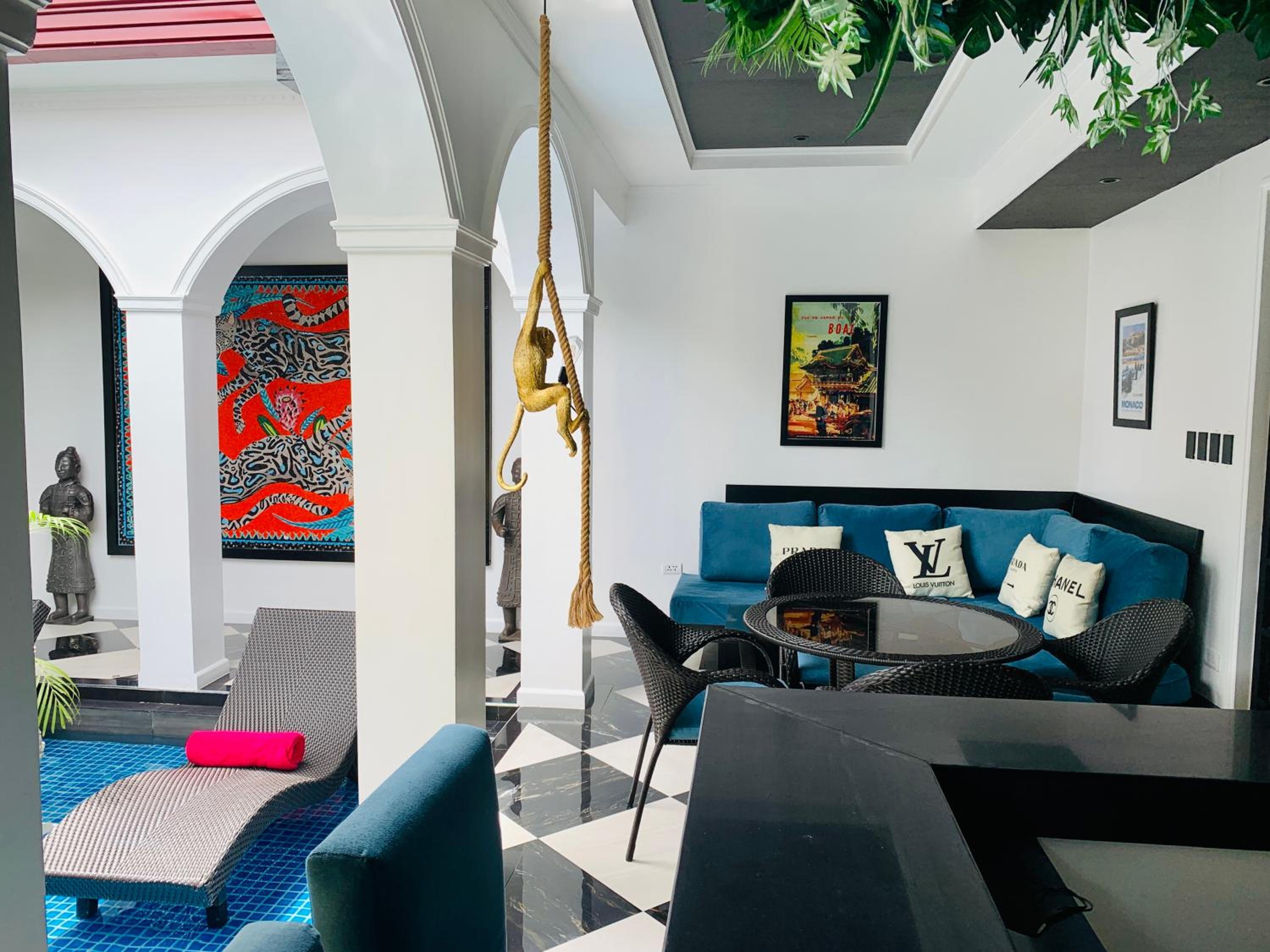 Golden Gorilla Villa with private pool & jacuzzi view 2