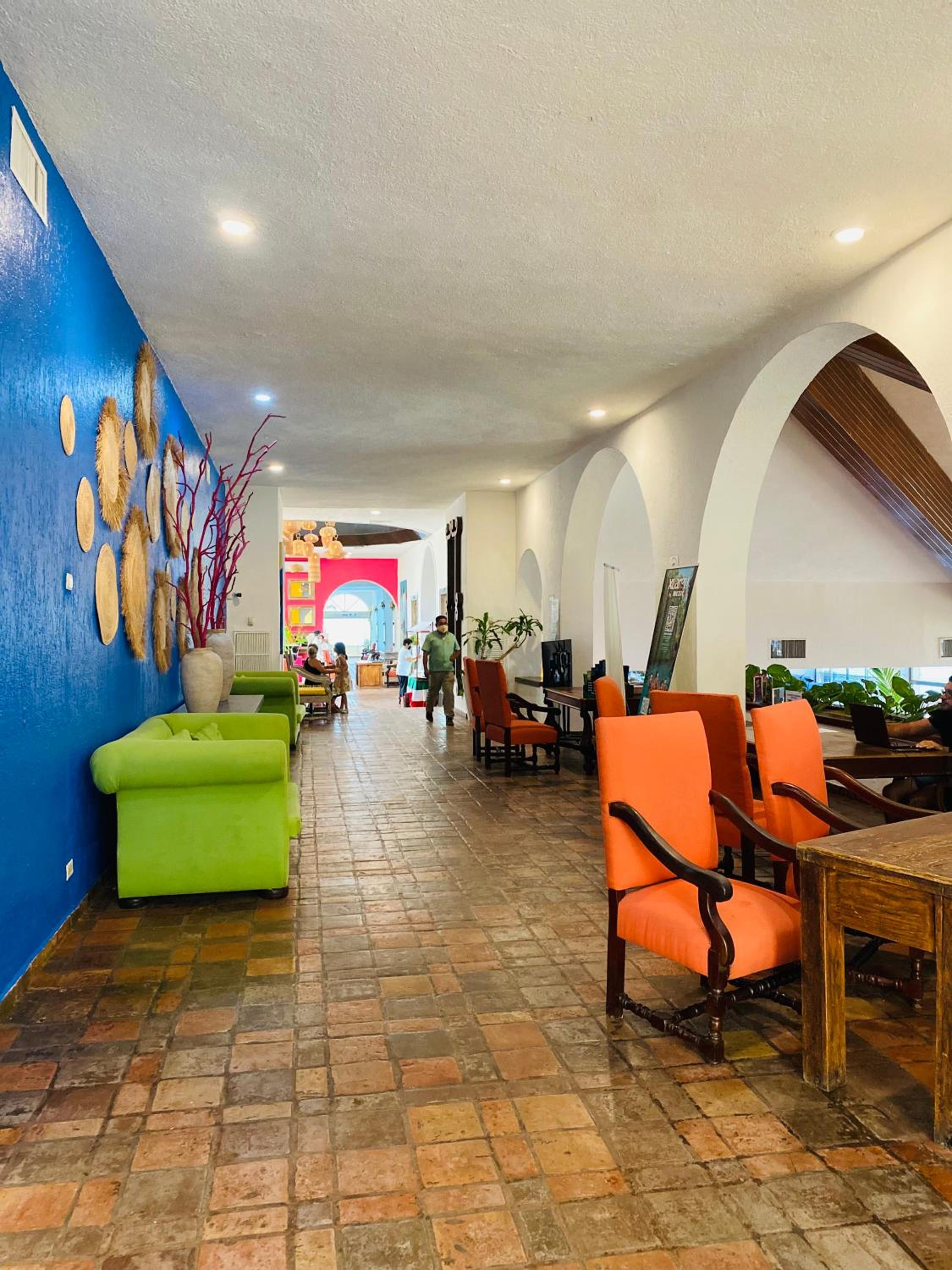 Tropical apartment