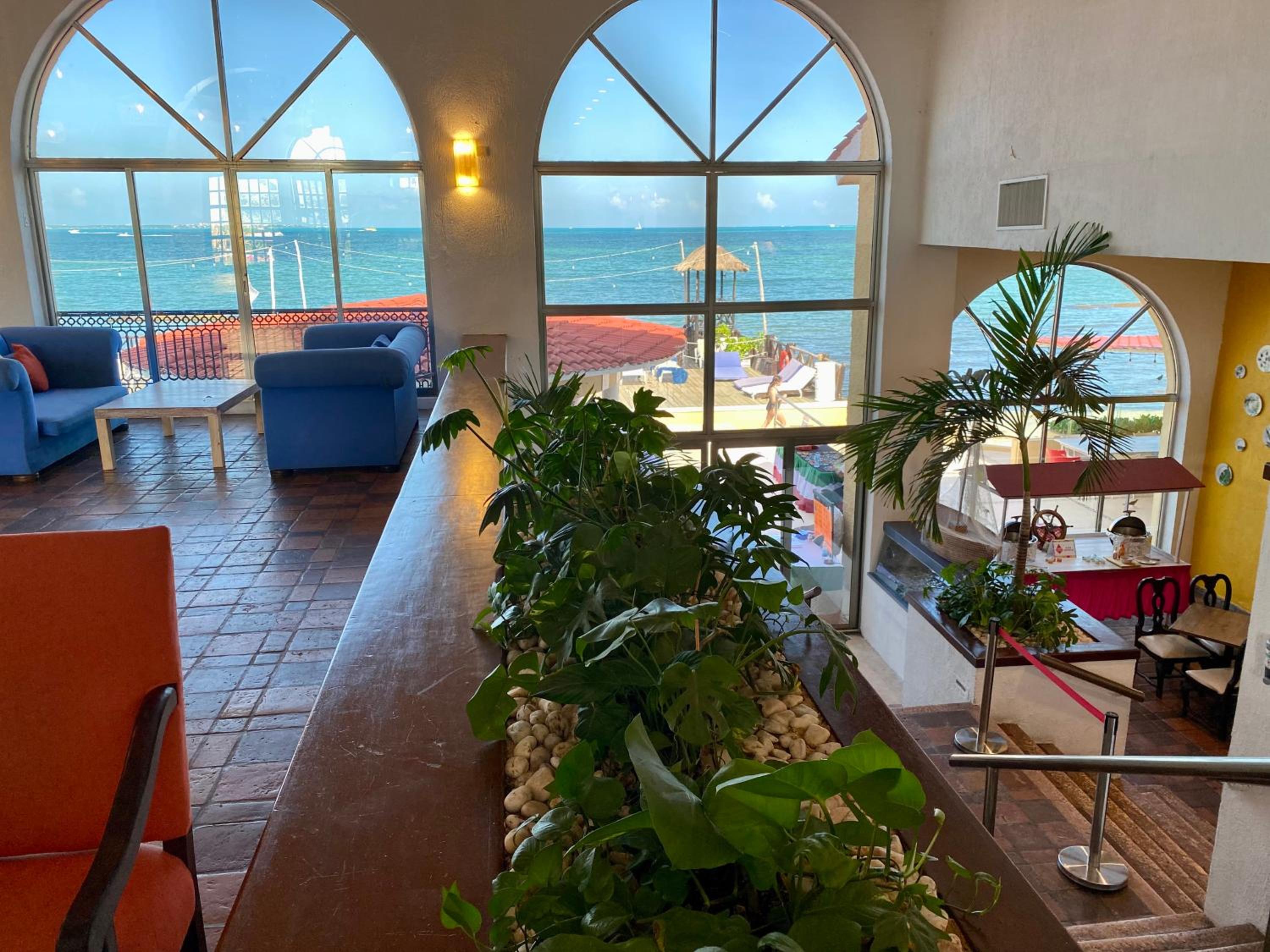 Tropical apartment
