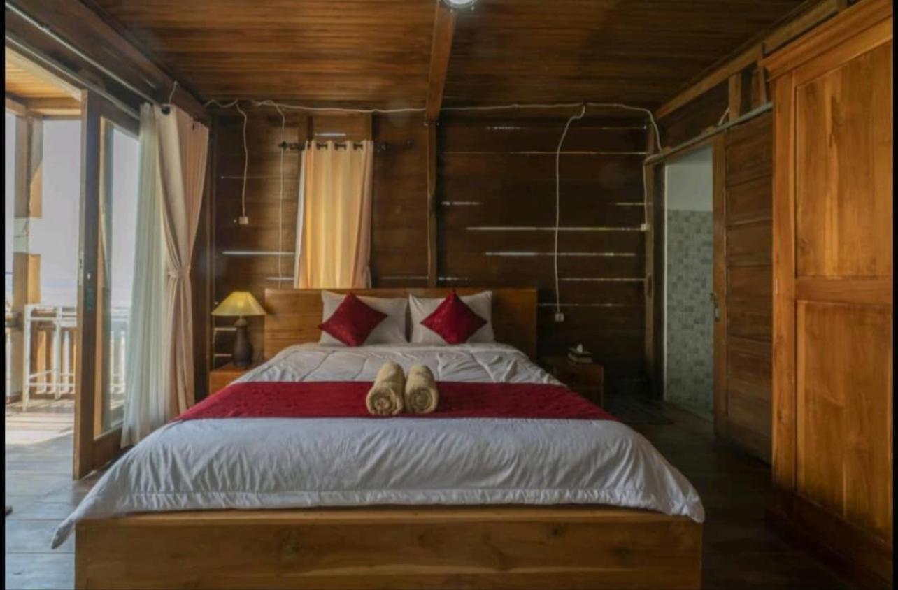 Ayu Laba Beach Villa and Resto