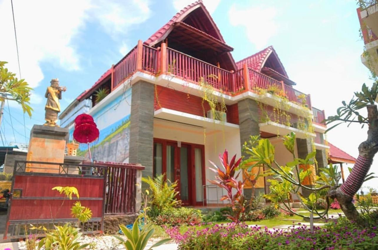 Ayu Laba Beach Villa and Resto