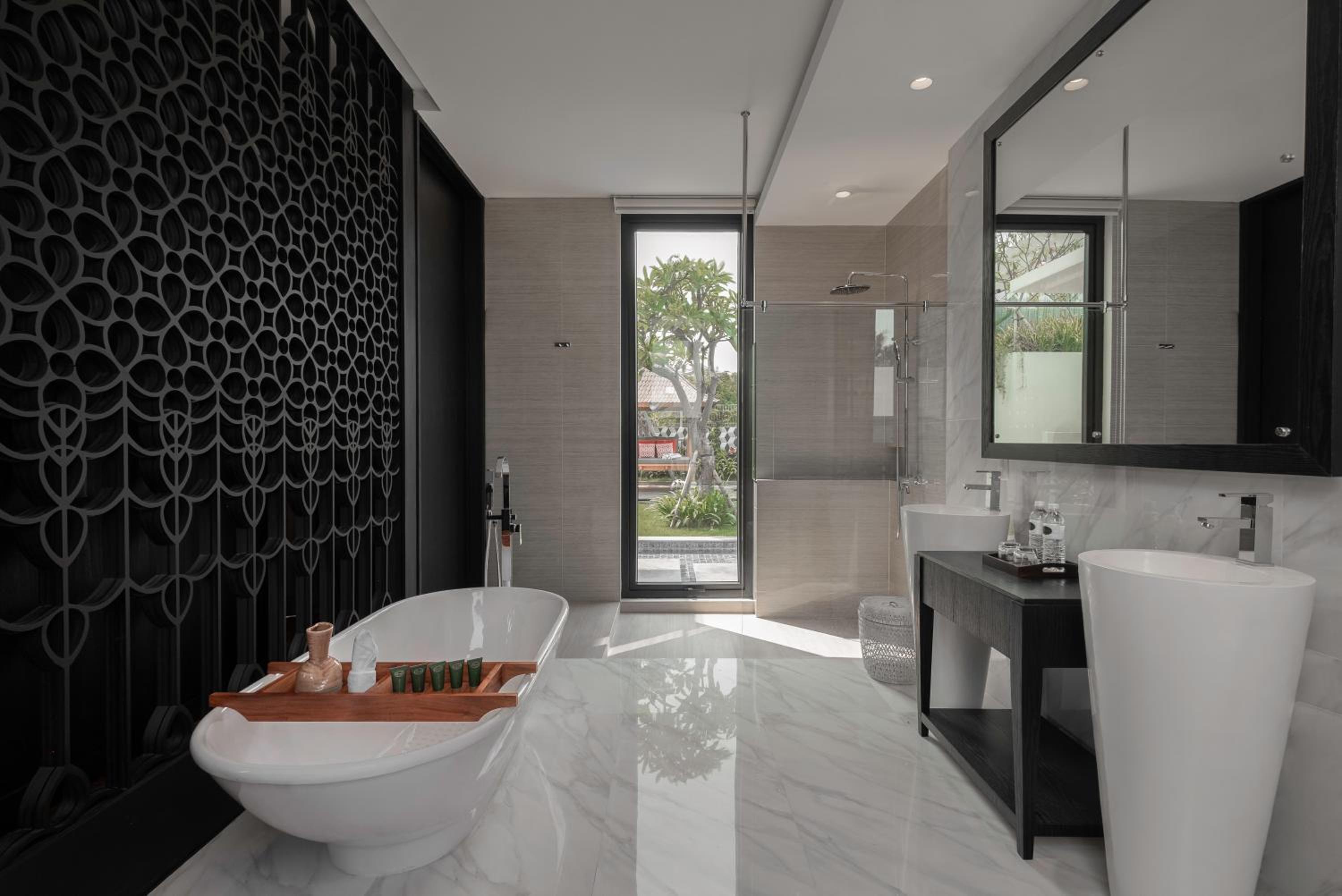 Manhattan In Canggu Luxury Villa by Mahavilas view 5