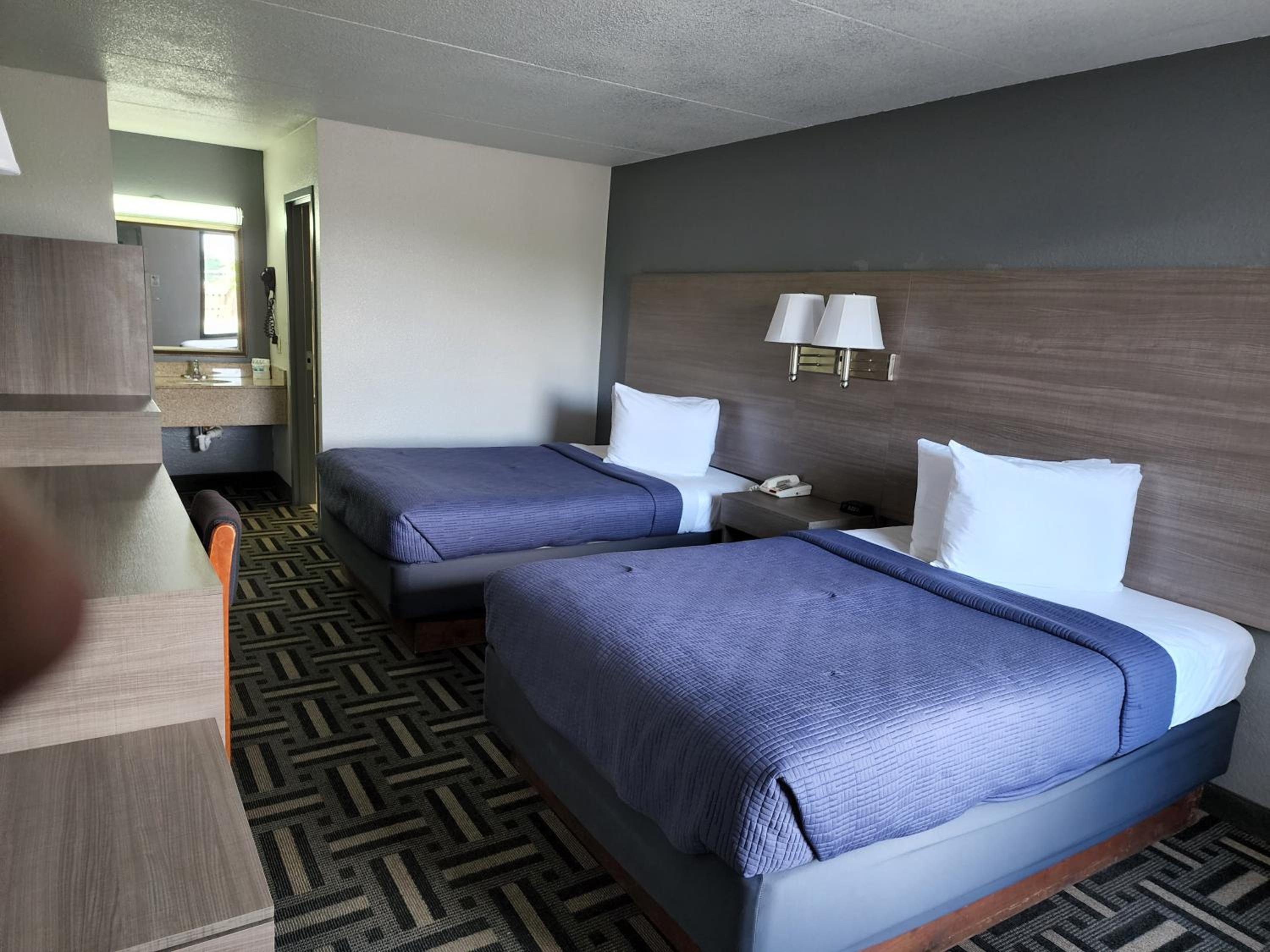 Asheville Vacations - Drakes Creek Inn - formerly The Relax Inn - Property Image 30