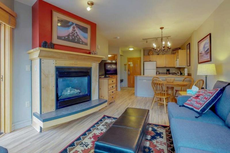 1 Bedroom Mountain Condo In The Heart Of River Run Village Within Walking Distance To Ski view 4