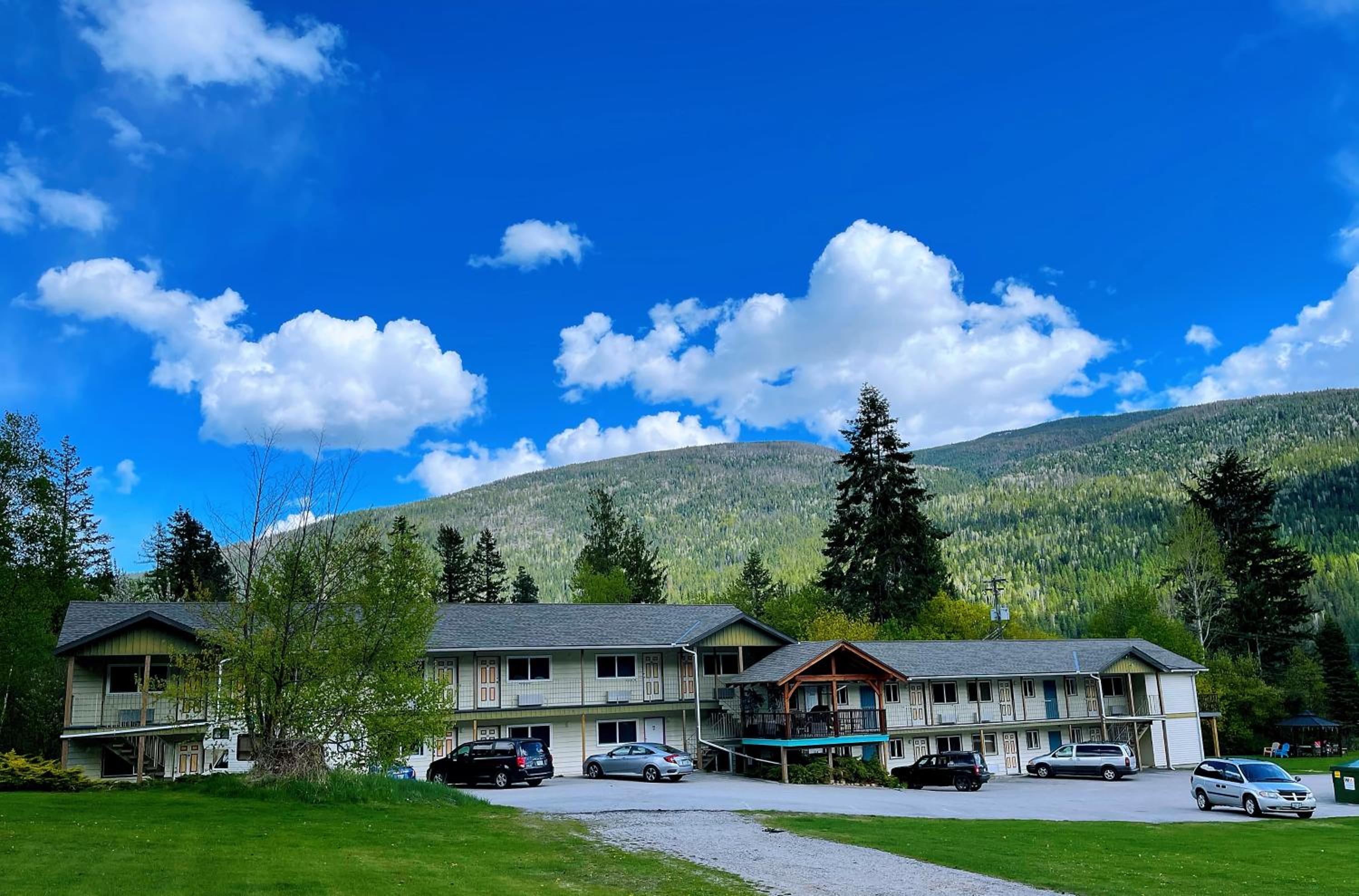 Kokanee Glacier Resort
