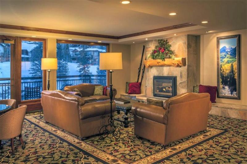 Vail Lion Square 401N view 5