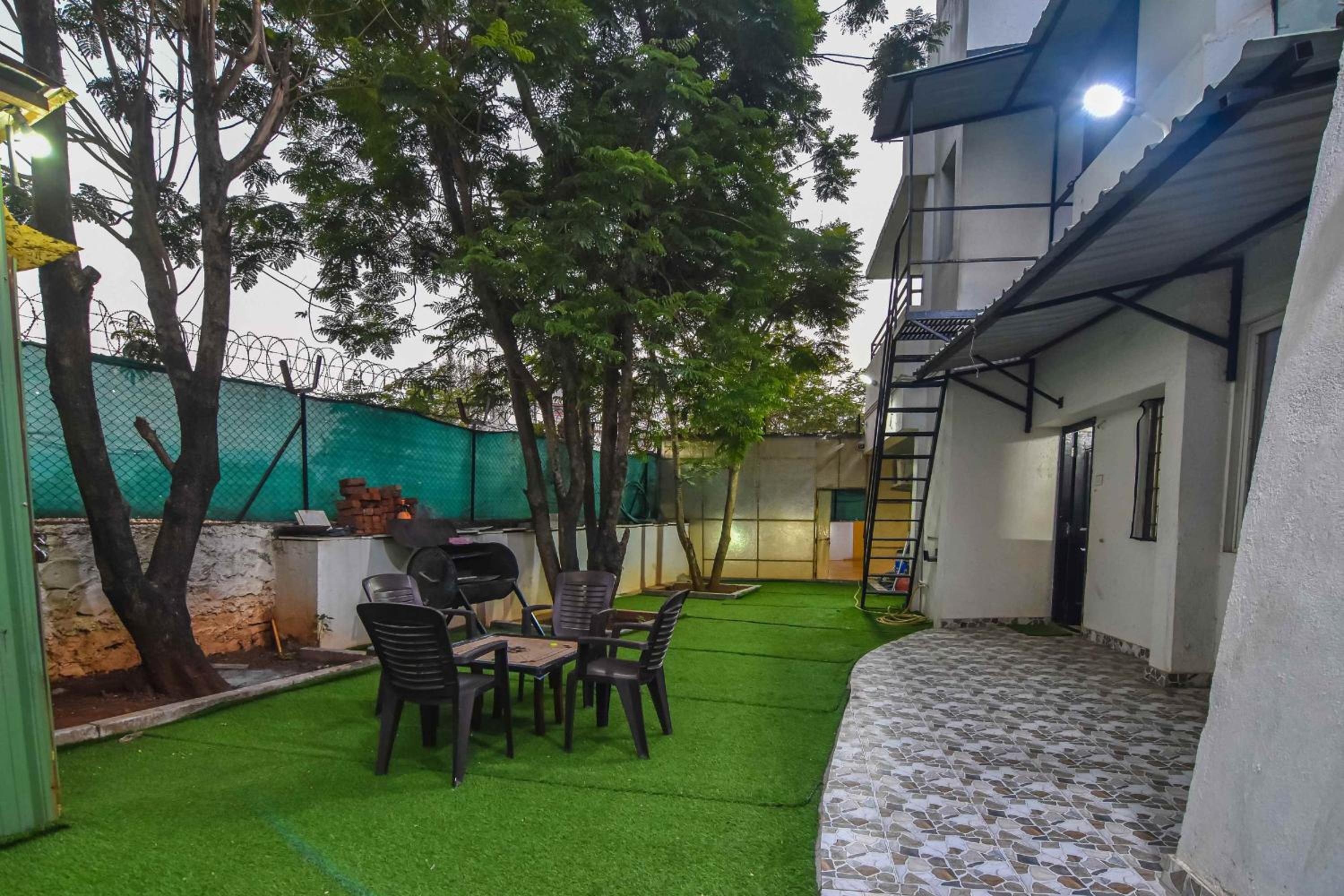 CoCo Loco 3BHK