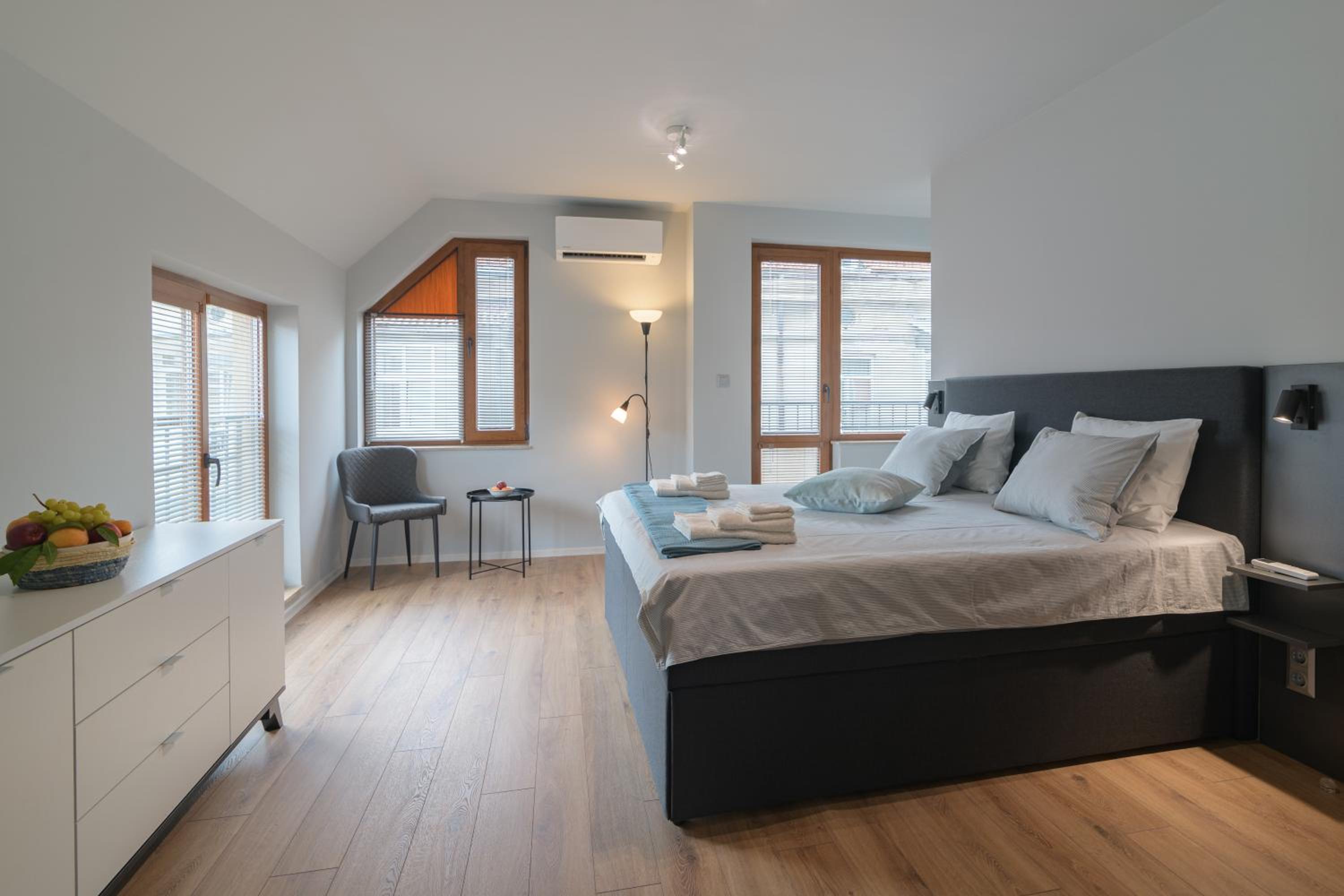 Magdalena apartment - two bathrooms, perfect city center