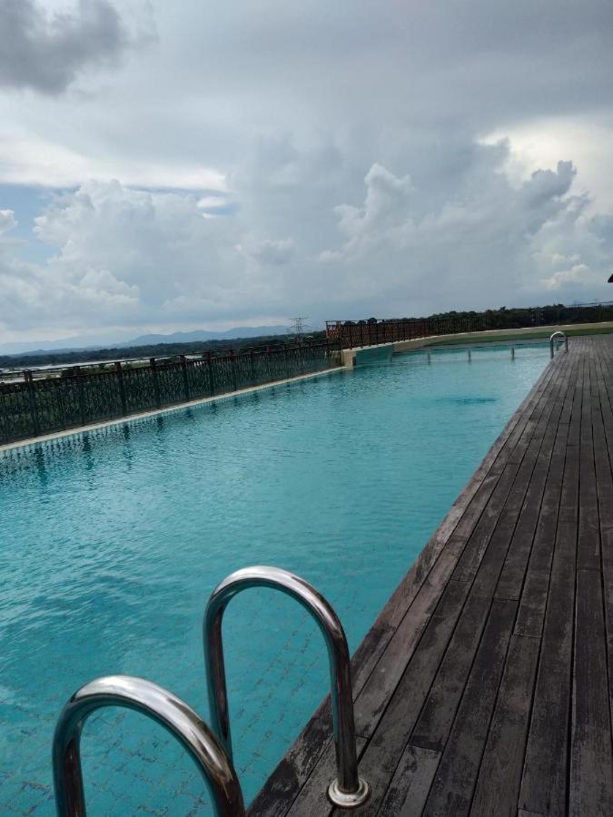 Kampar Bonvoy Champs Elysees 4pax Homestay photo 4