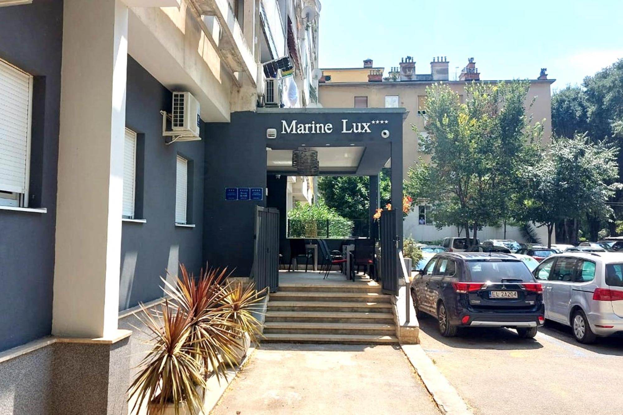 Hotel Marine Lux apartments - Image 1