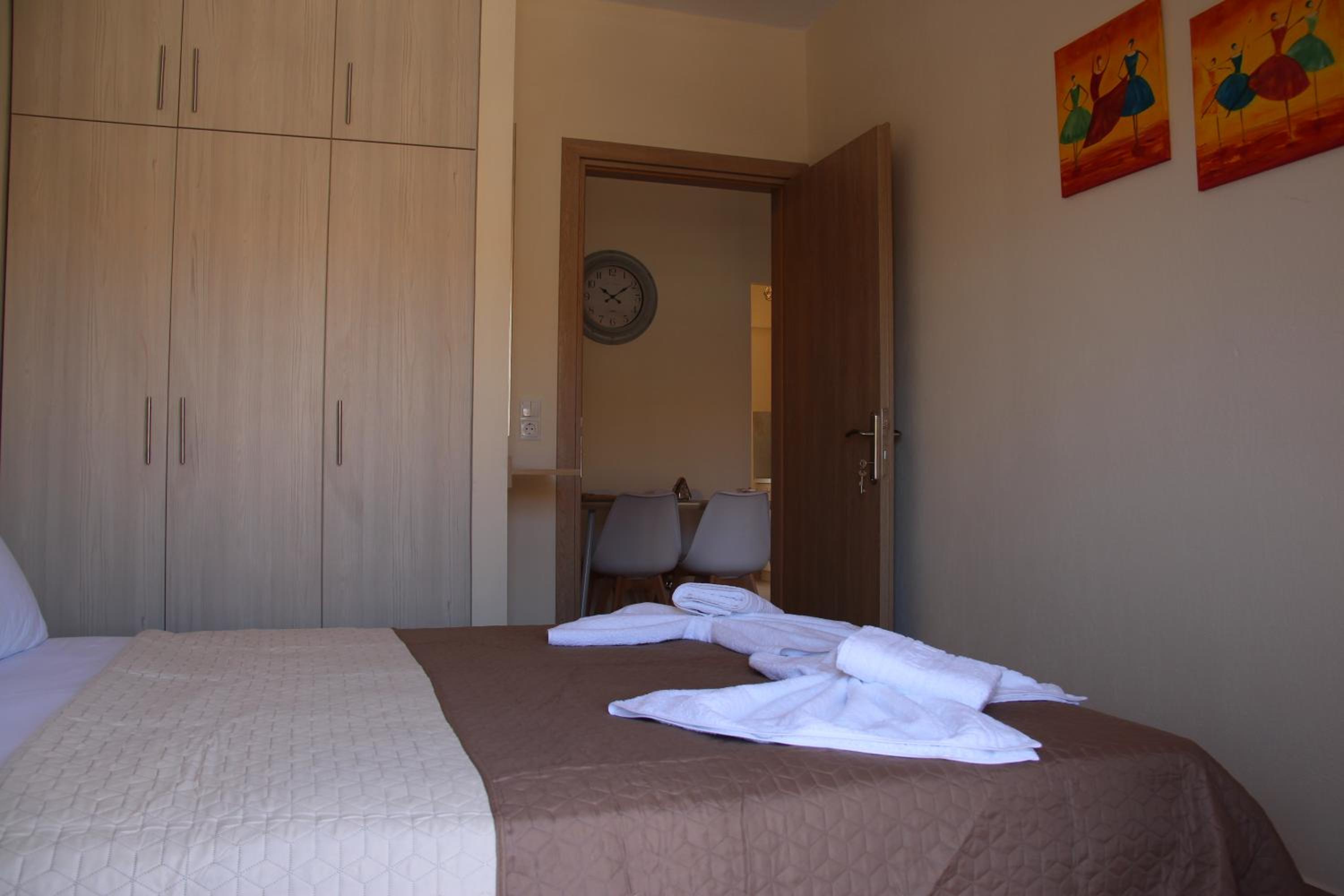 Xanthiotis Apartments