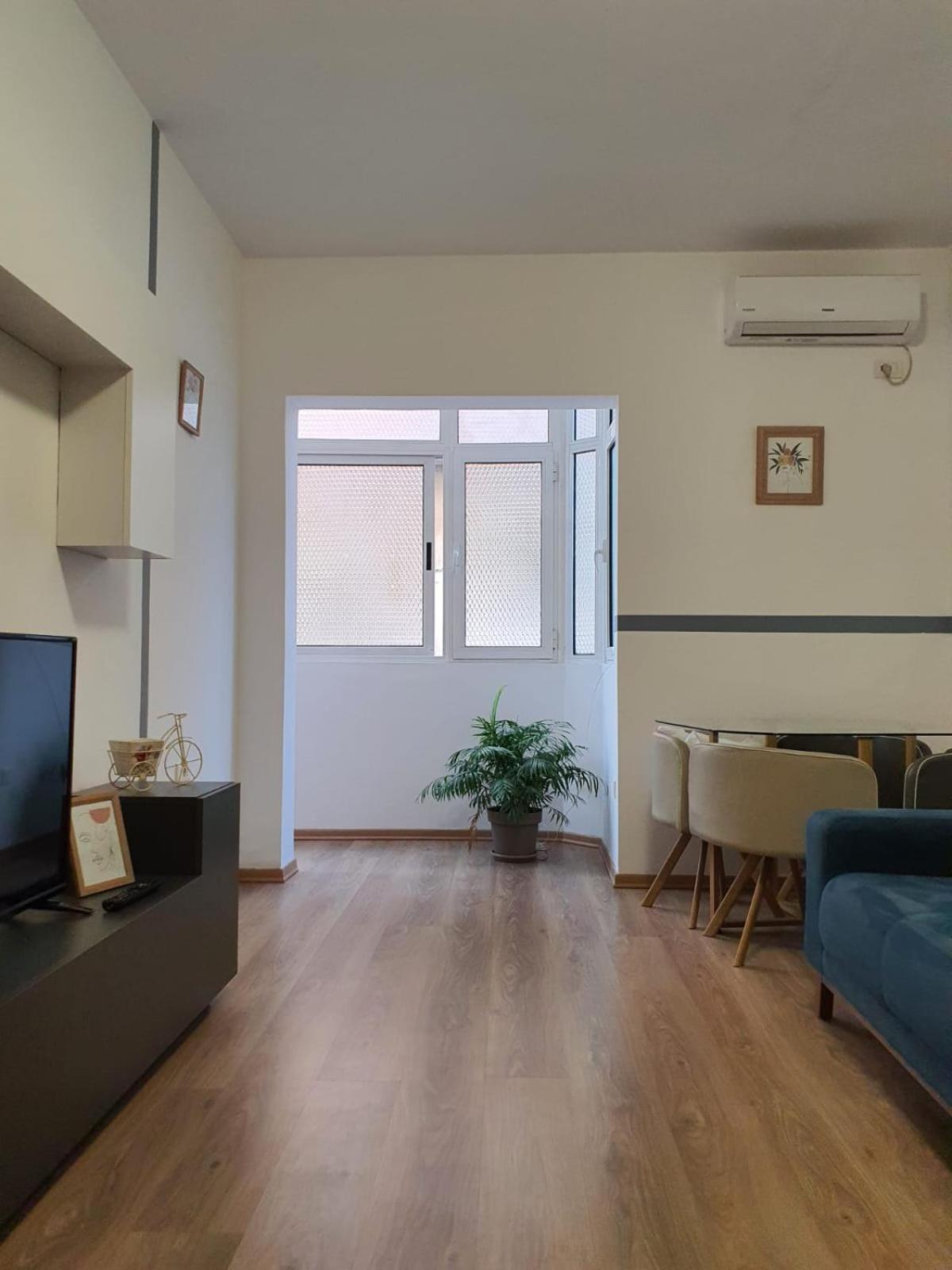HERIS'S APARTMENT