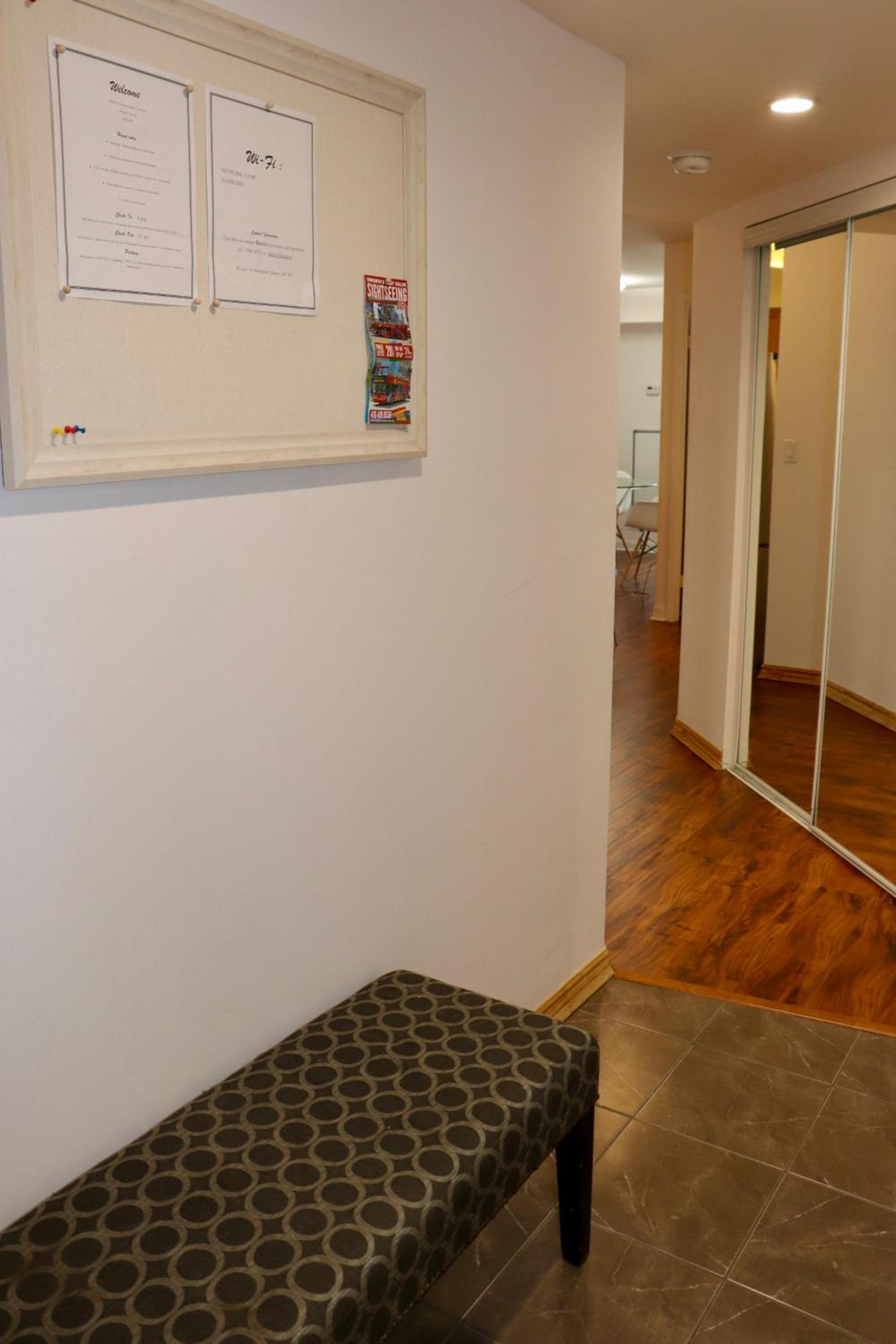 Apartment/2Bedrooms/2 Full Bathrooms/Free parking