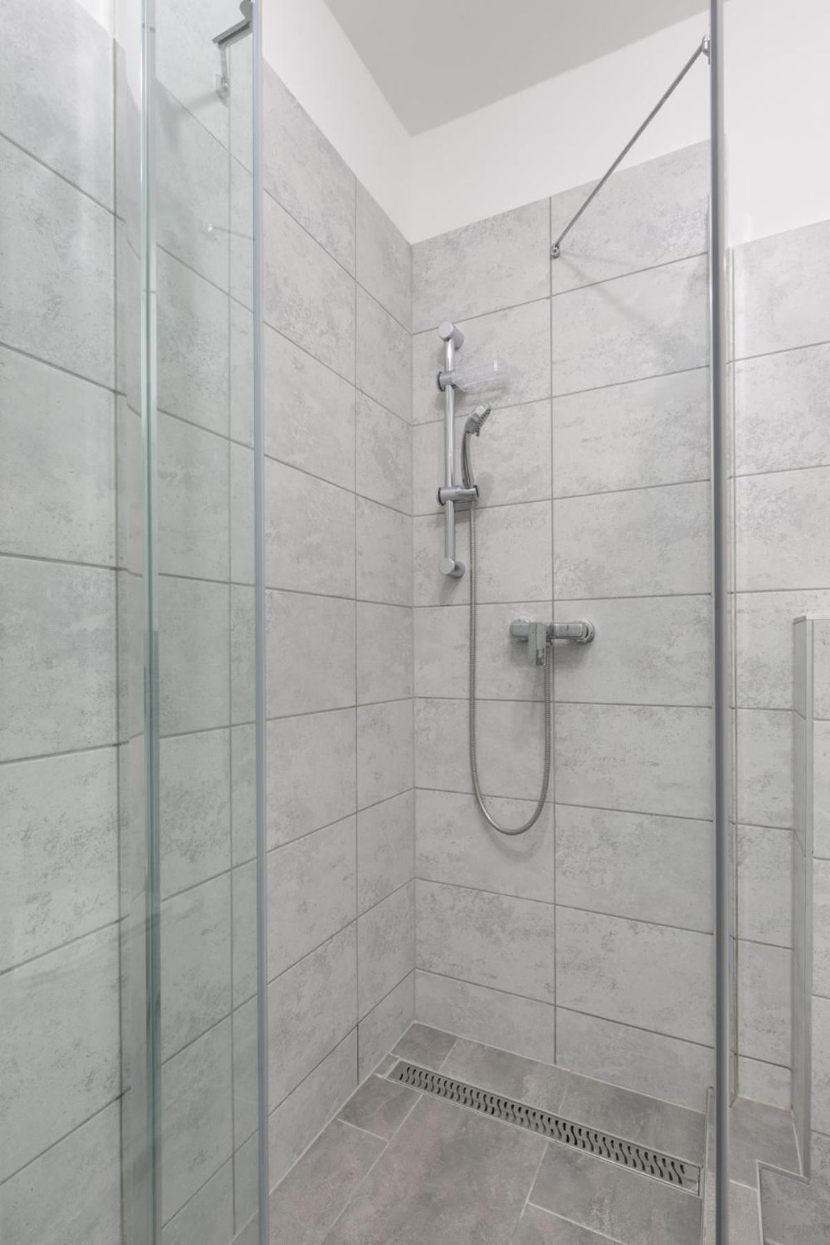 Cozy 3-bedroom Apartment in the Heart of Budapest view 5