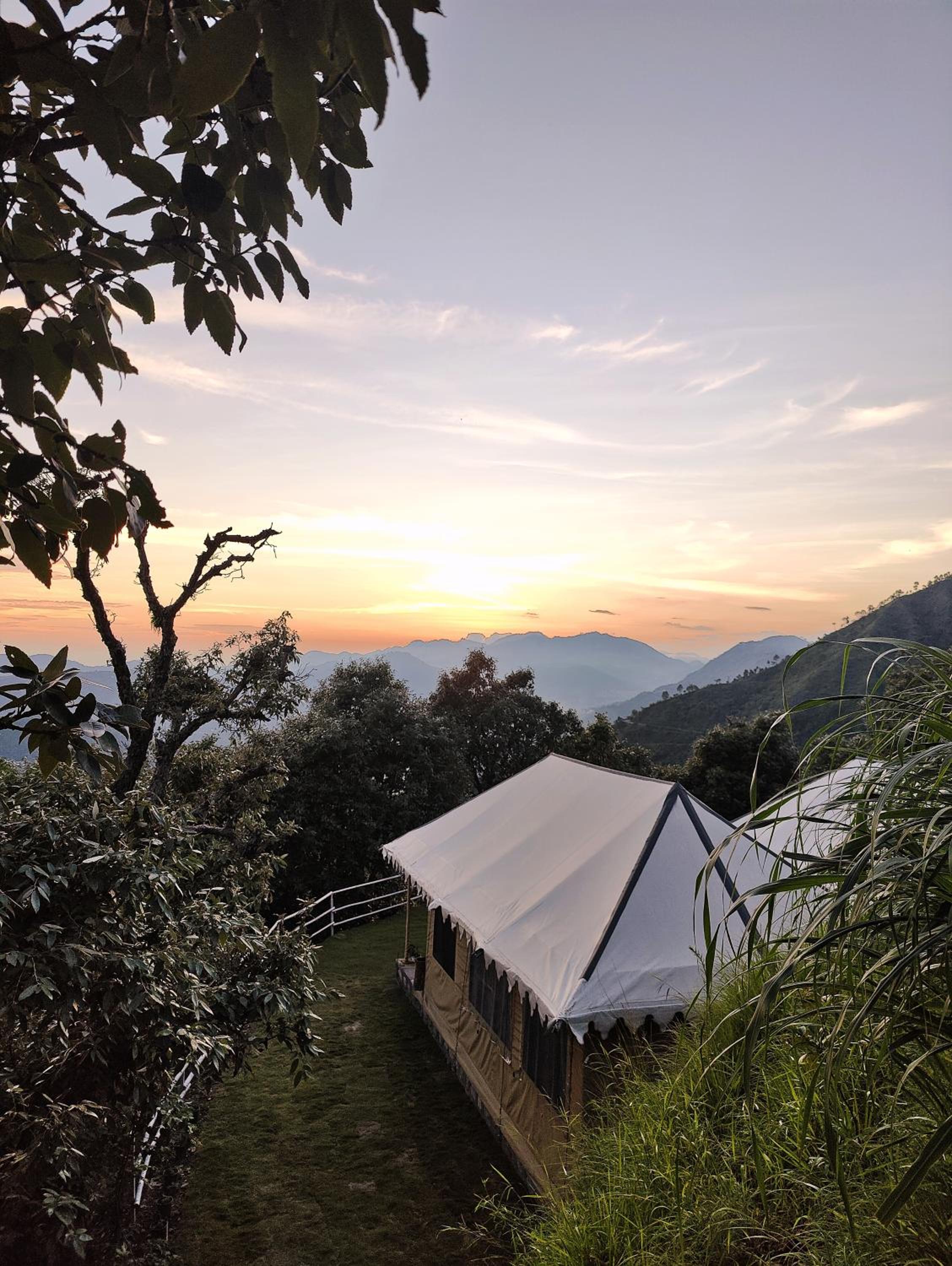 Dug Dug Camps, Bhimtal