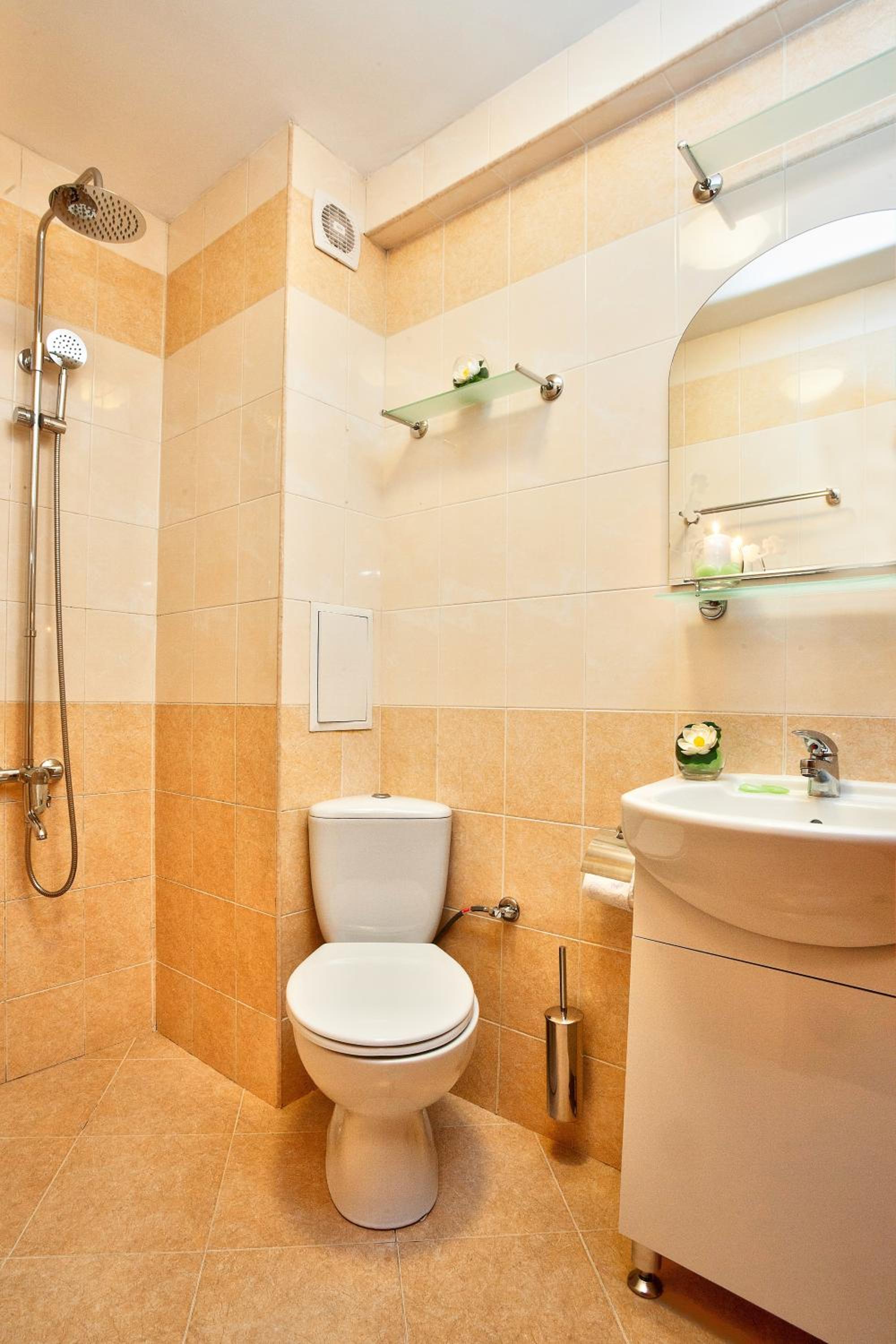 Modern 1BD Apartment in Sofia Center with Lift & AC by Flat Mаnager view 4