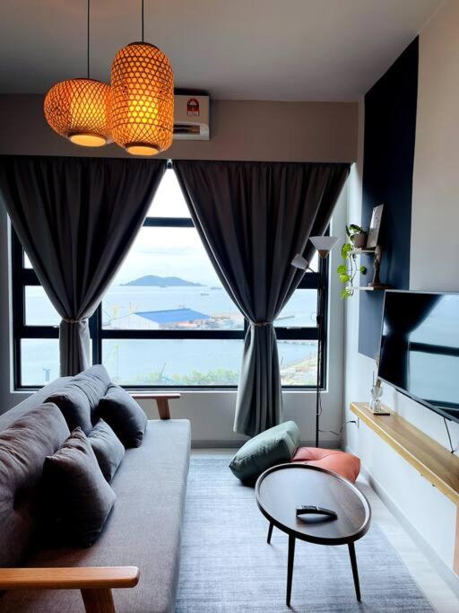 Jesselton Quay - Suite 1 by Staycation Suites KK photo 4