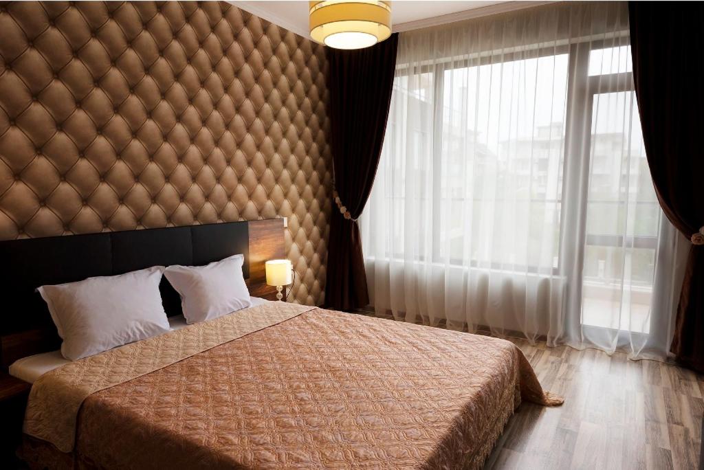 Green Paradise Deluxe Apartments