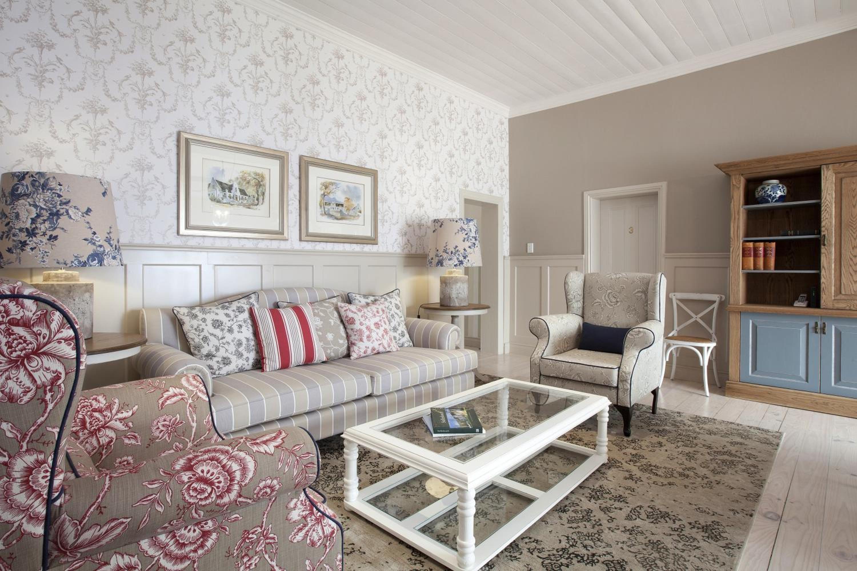 Avenues Guest House