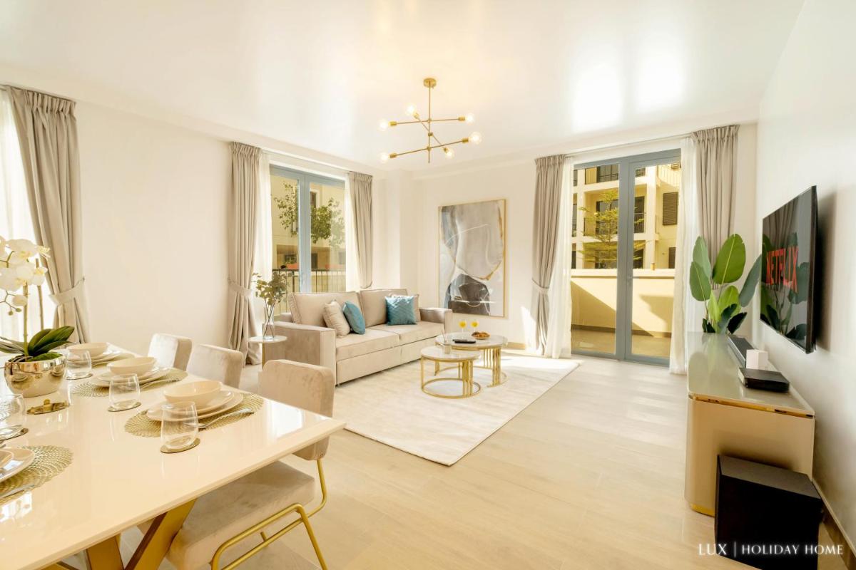 LUX The La Mer by The Sea Suite 4