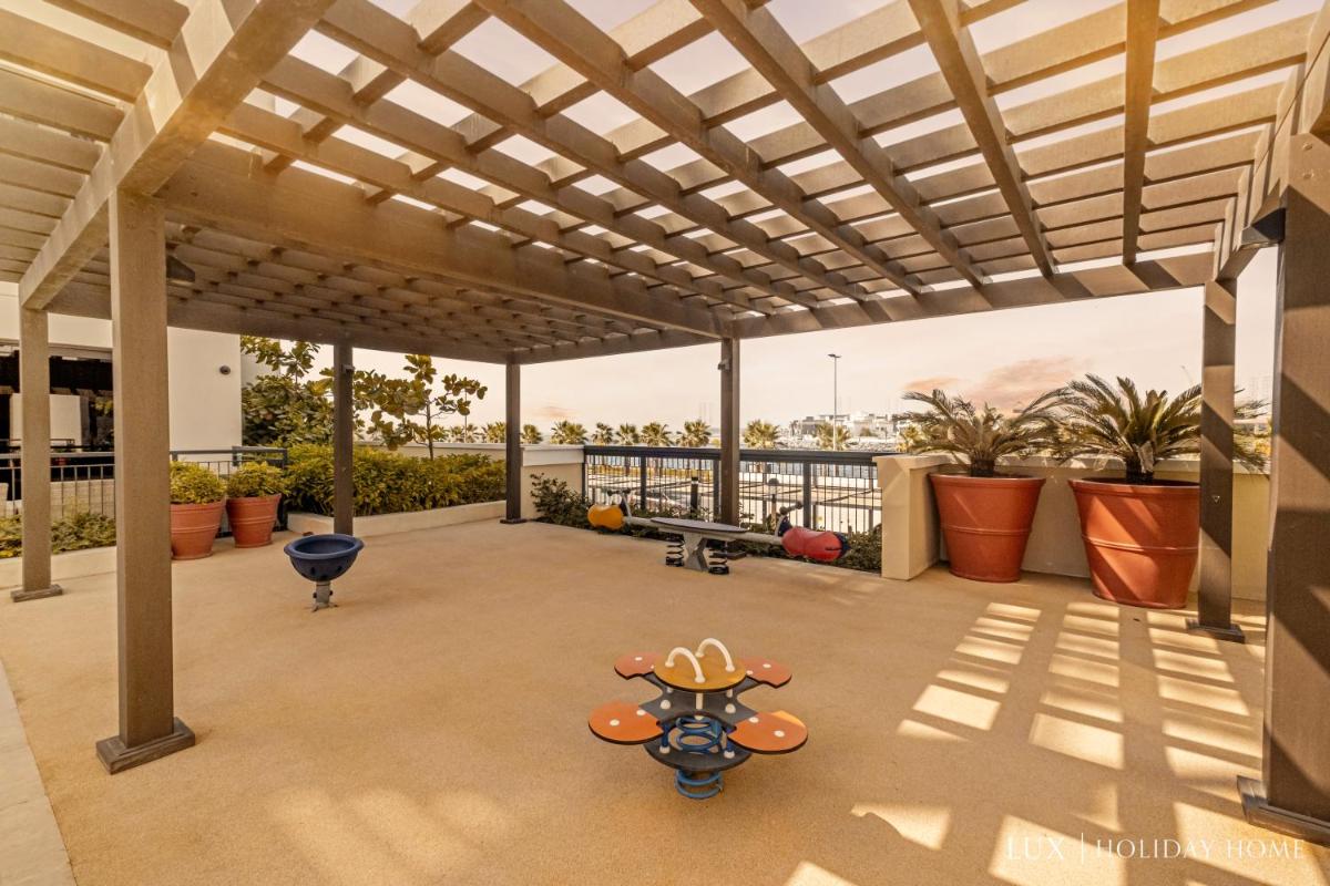LUX The La Mer by The Sea Suite 4