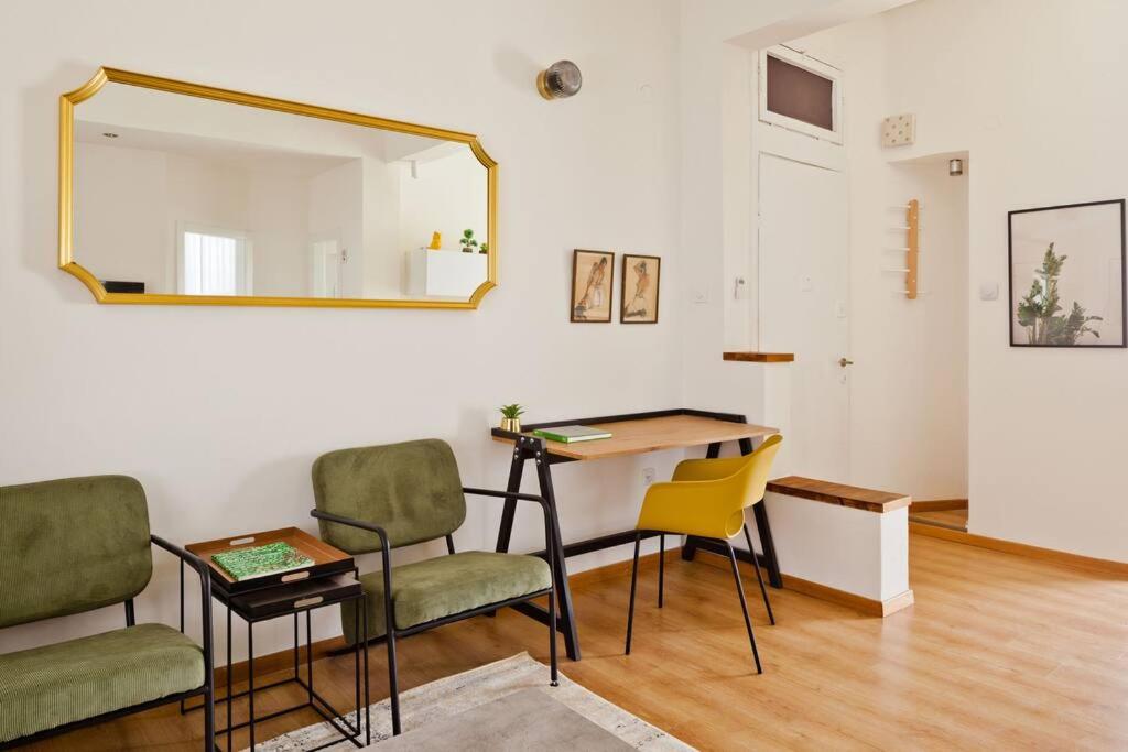 ^Superior 1 BR in the heart of the old north^ view 2