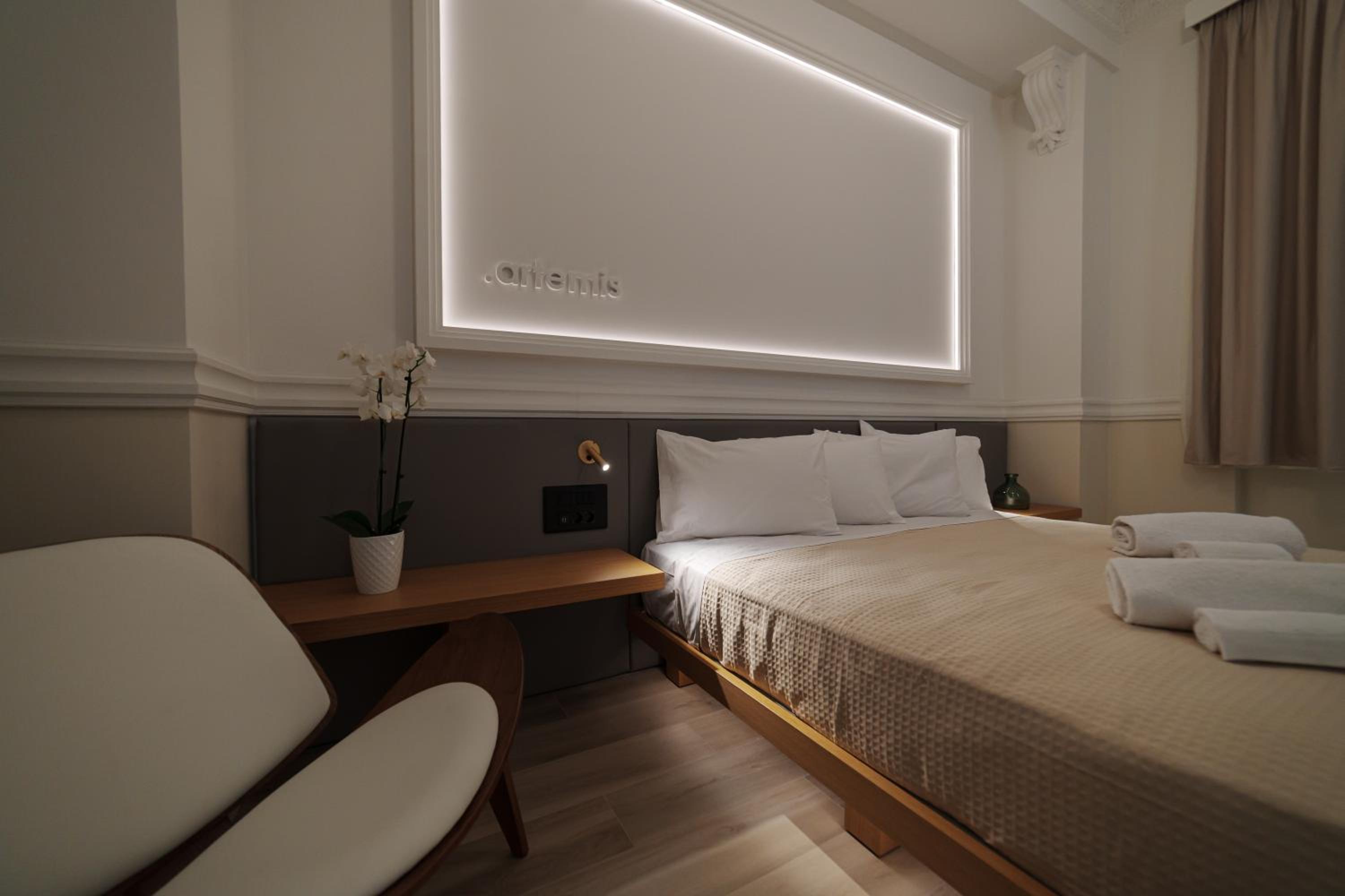 Agora Athens Suites