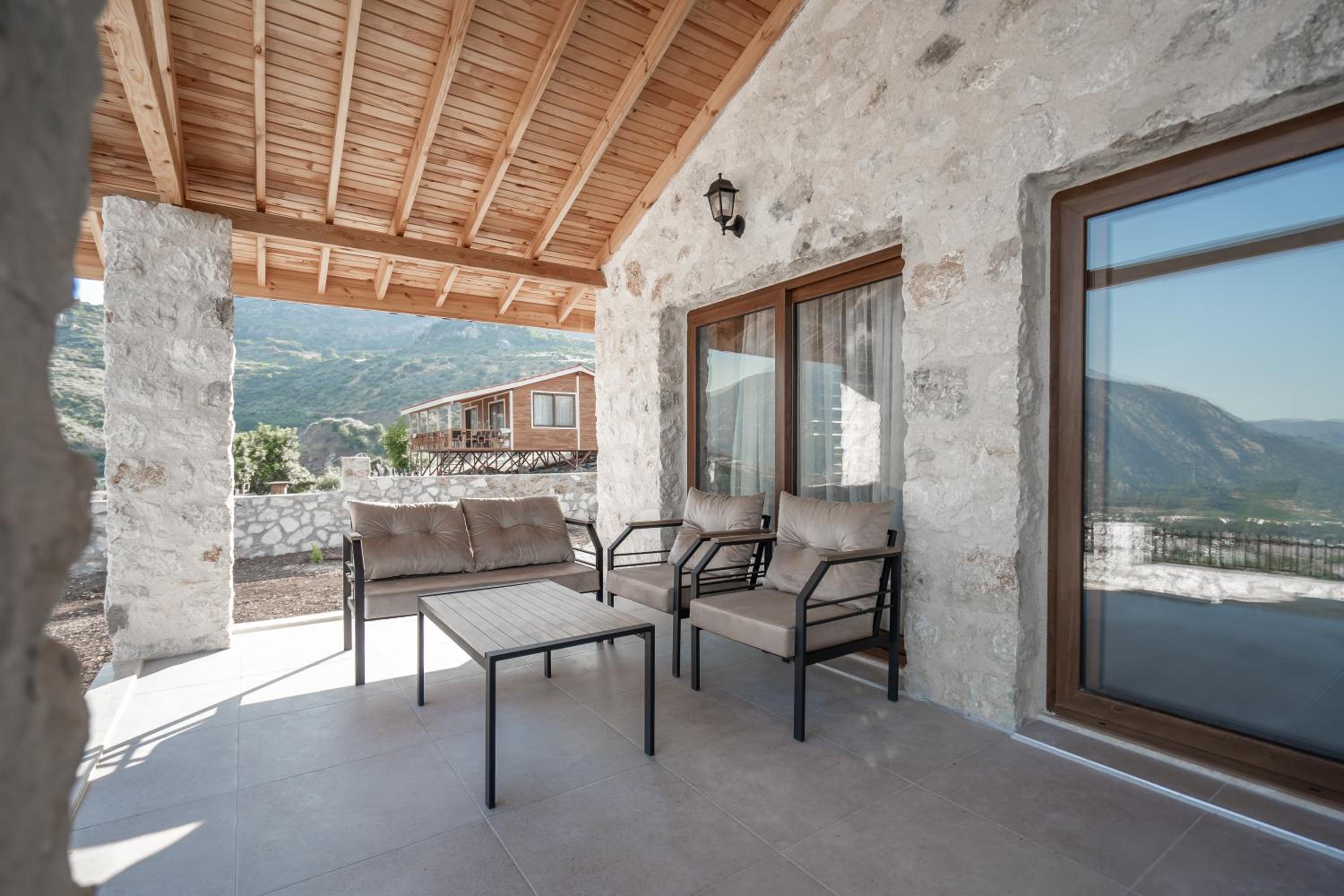 VILLA TERAS view 4