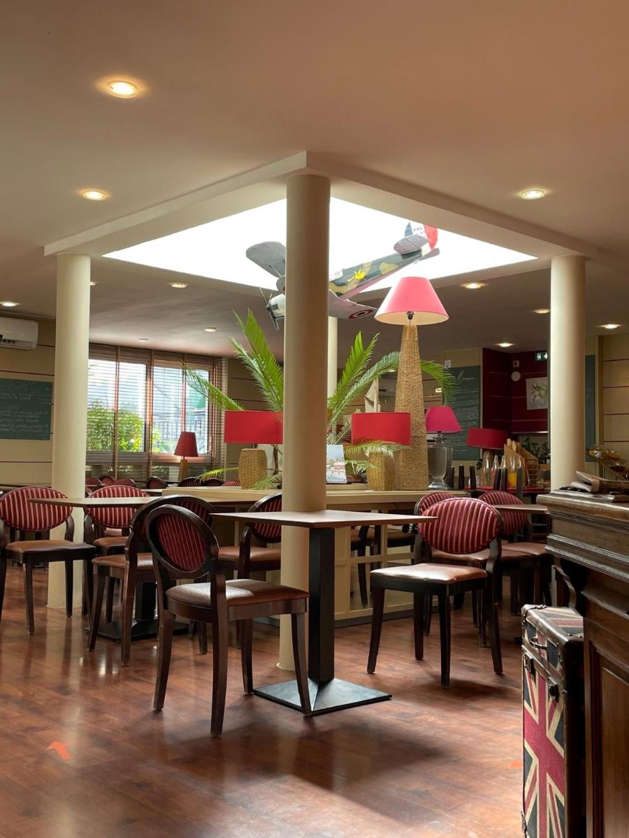restaurant