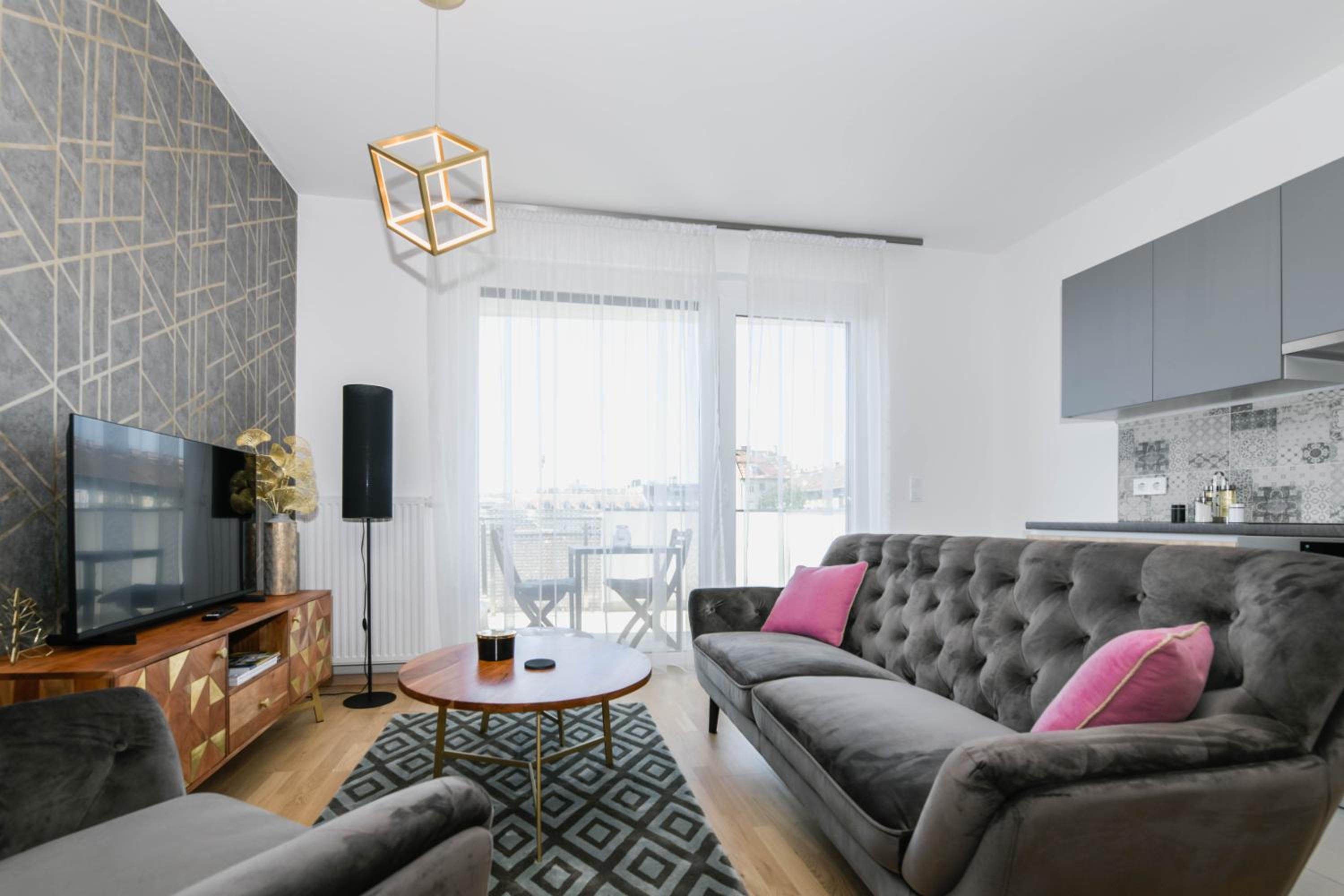 Elisabeth Downtown Apartments by FirstHost