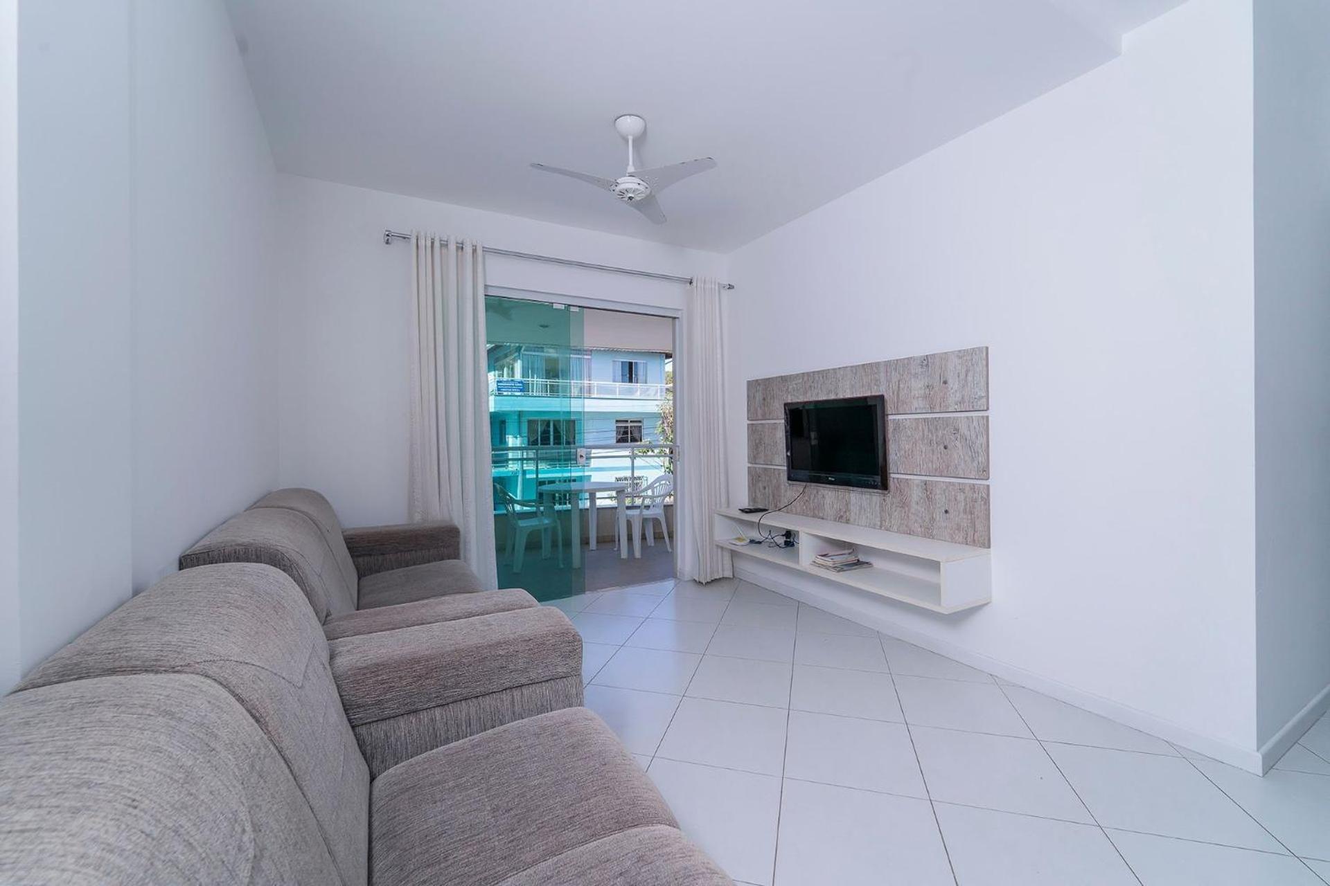 2 bedroom apartment in the center of Bombinhas view 5