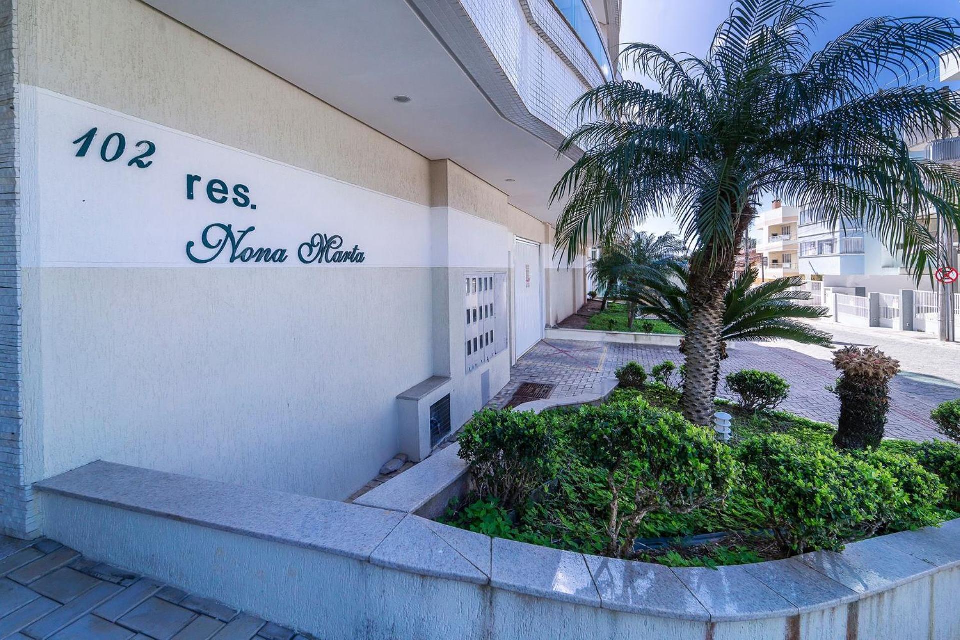 2 bedroom apartment in the center of Bombinhas view 3