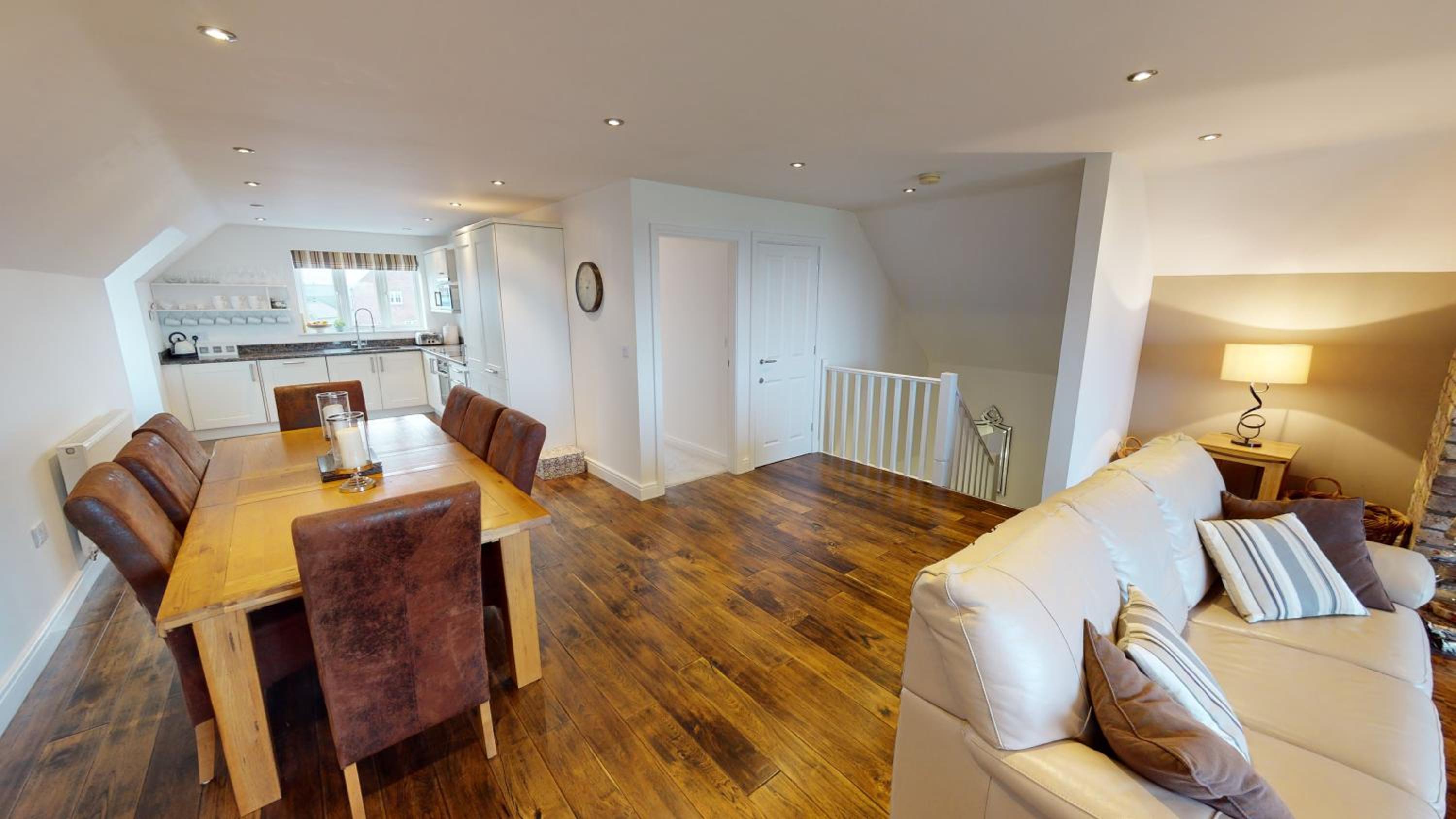 Silversands House - The Bay Filey, sleeps 8-10, 2 dogs welcome view 5