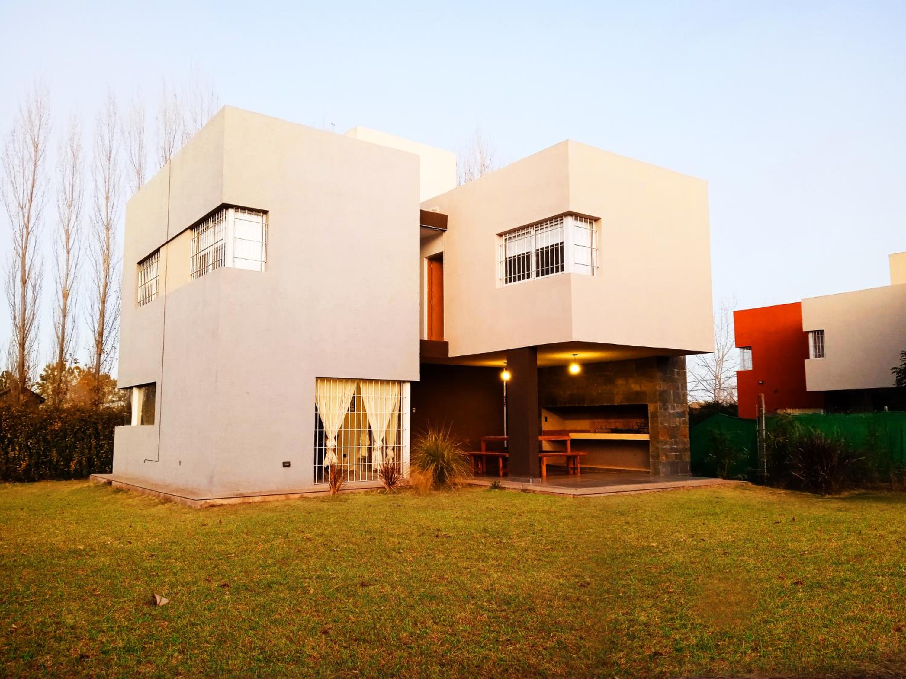 casa gerona villa allende
