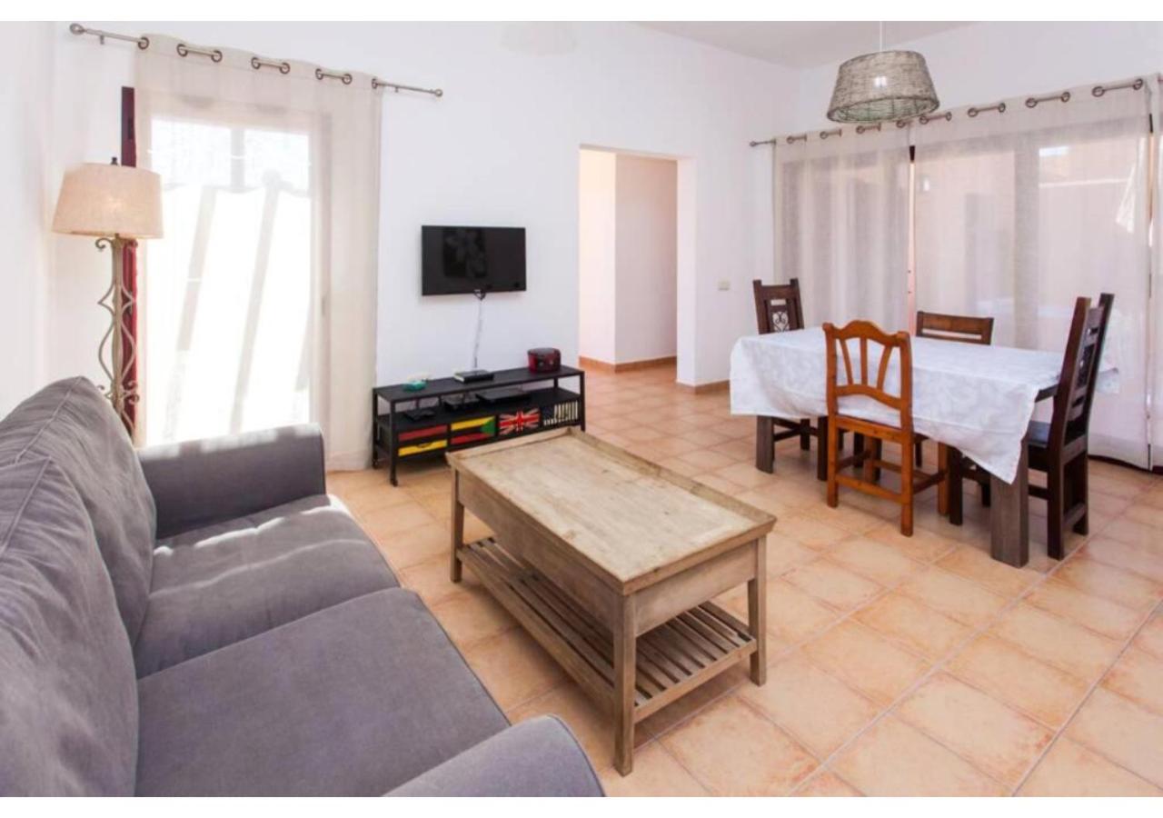 Anahi Homes Corralejo - Villa Dracaena 2 photo 2