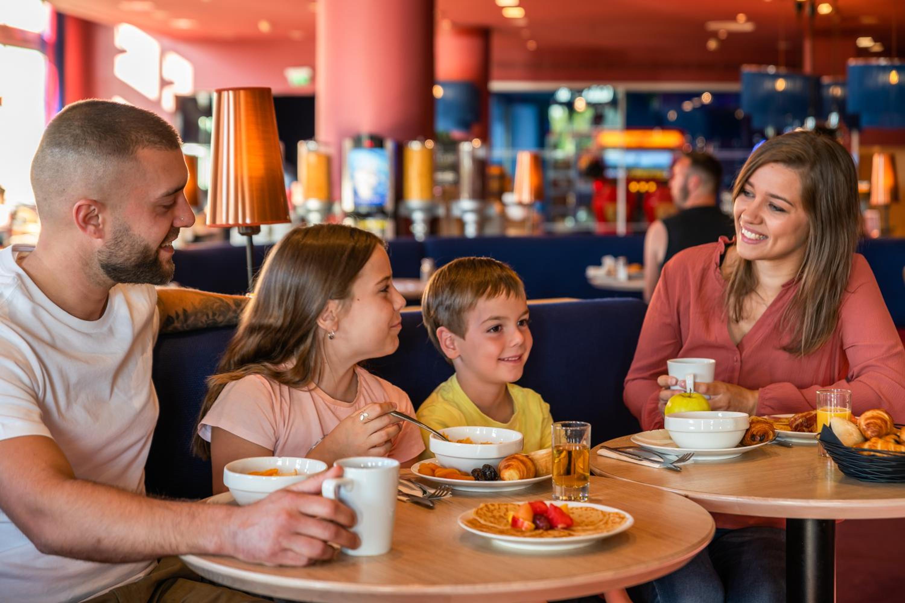 Magny-le-Hongre Vacations - Grand Magic Hotel Marne La Vallee - Property Image 7