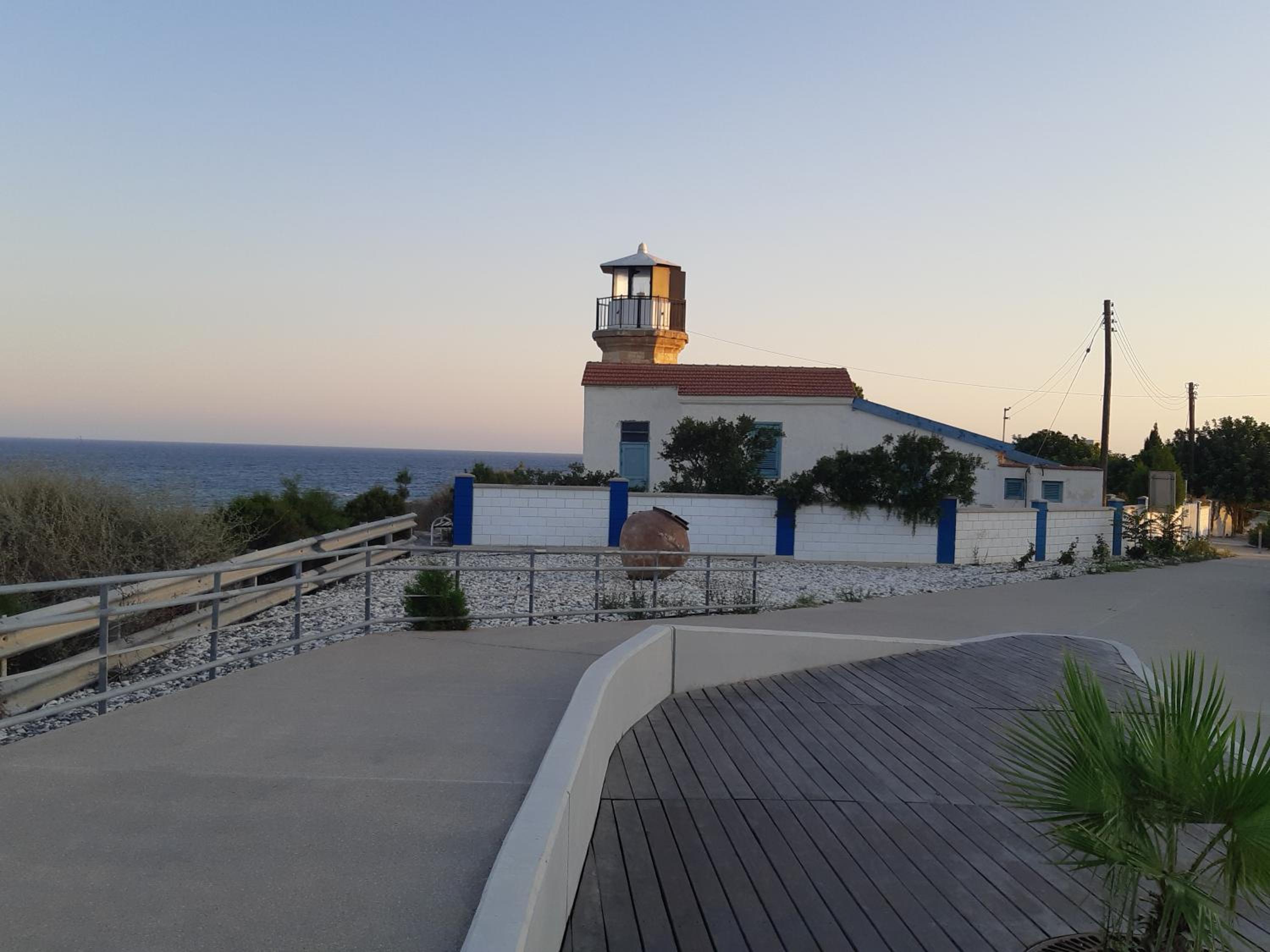 House Near The Beach (Militsa & Aggeliki)
