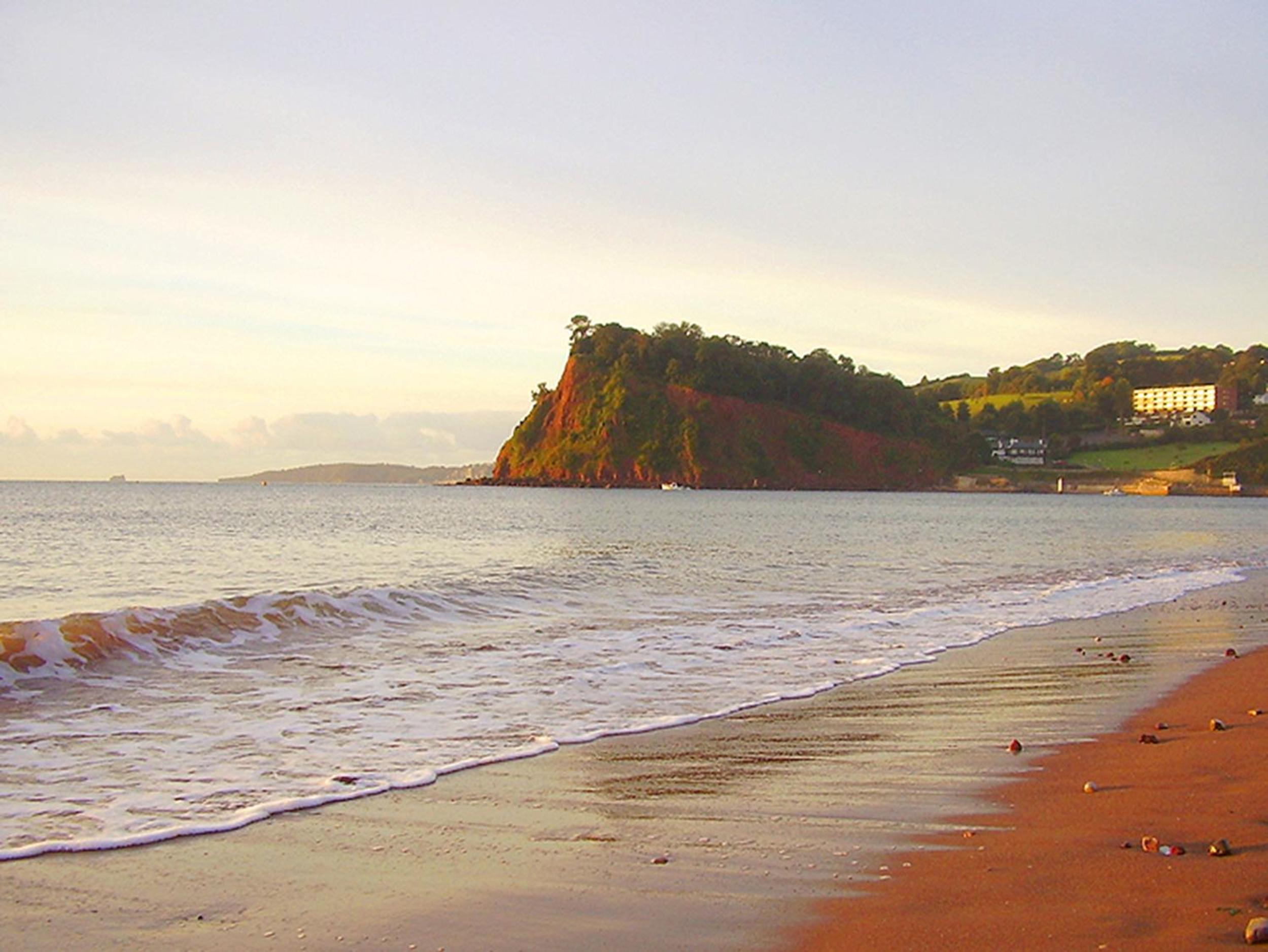 Beautiful Seaside one bedroom apartment