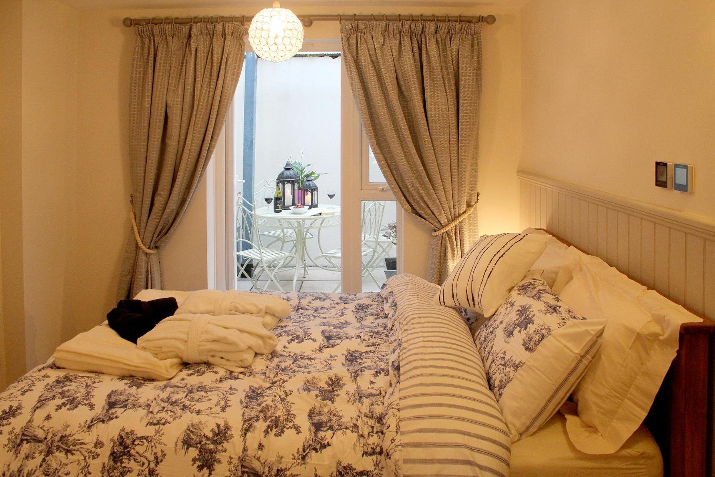 Beautiful Seaside one bedroom apartment