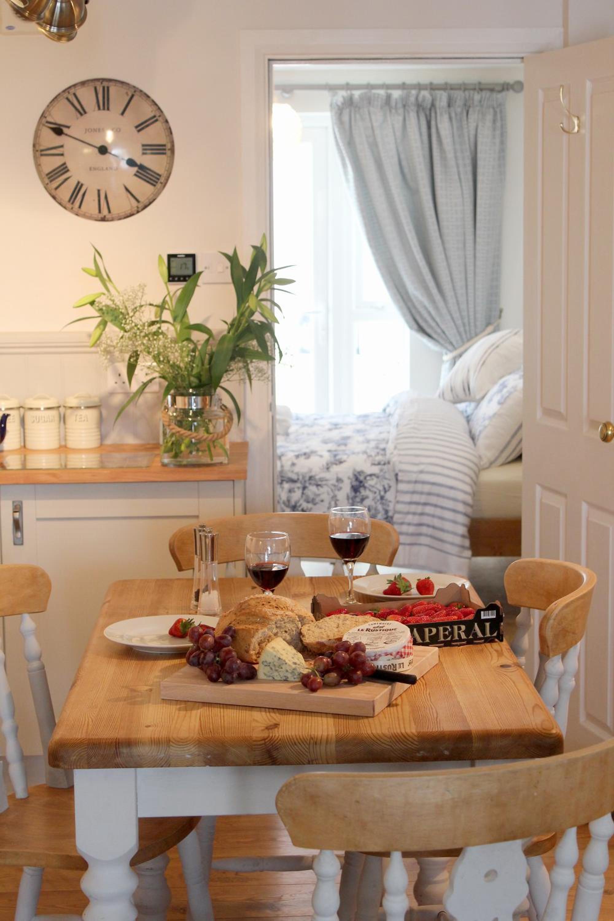 Beautiful Seaside one bedroom apartment