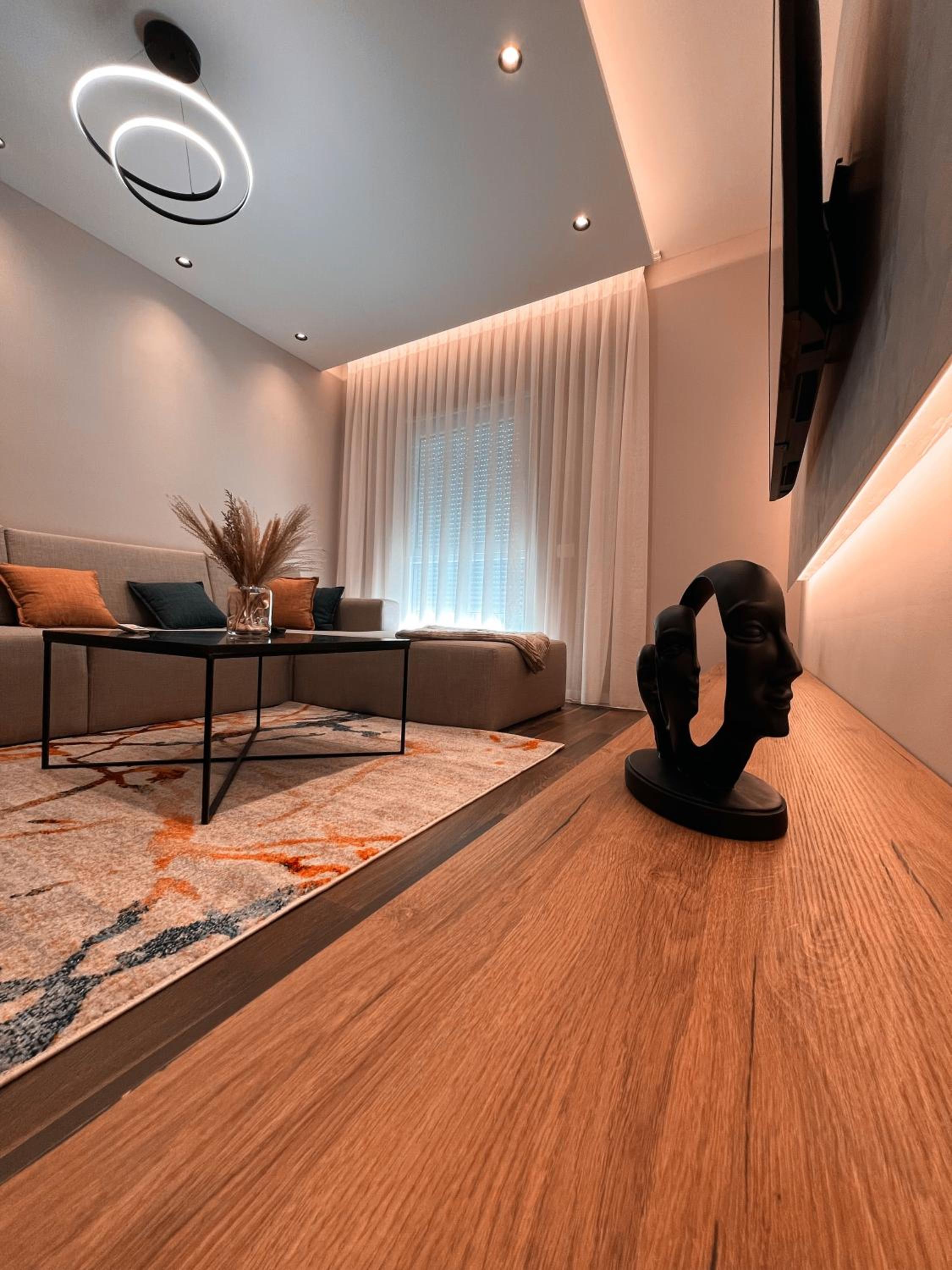 ERG APARTMENTS