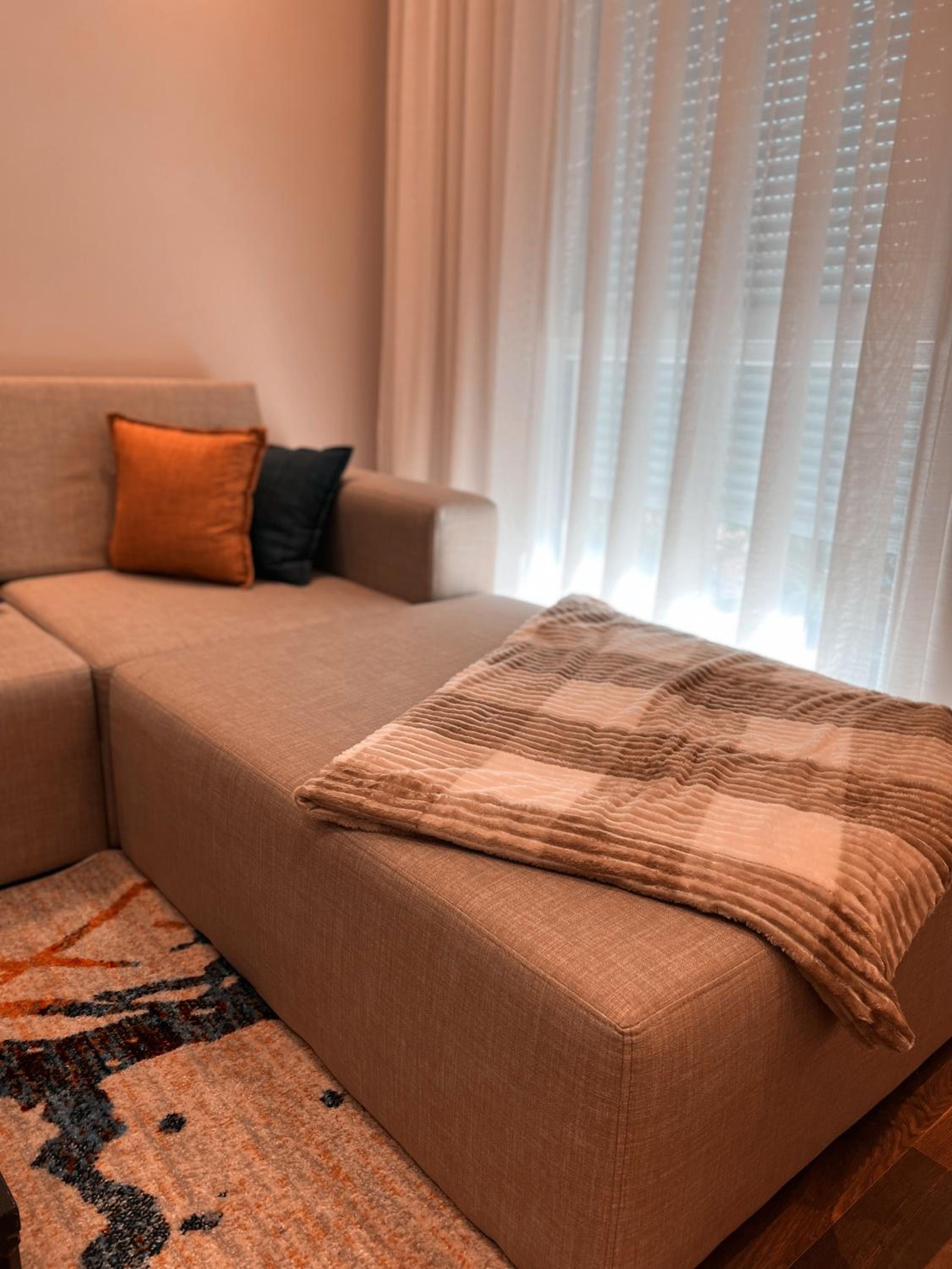 ERG APARTMENTS