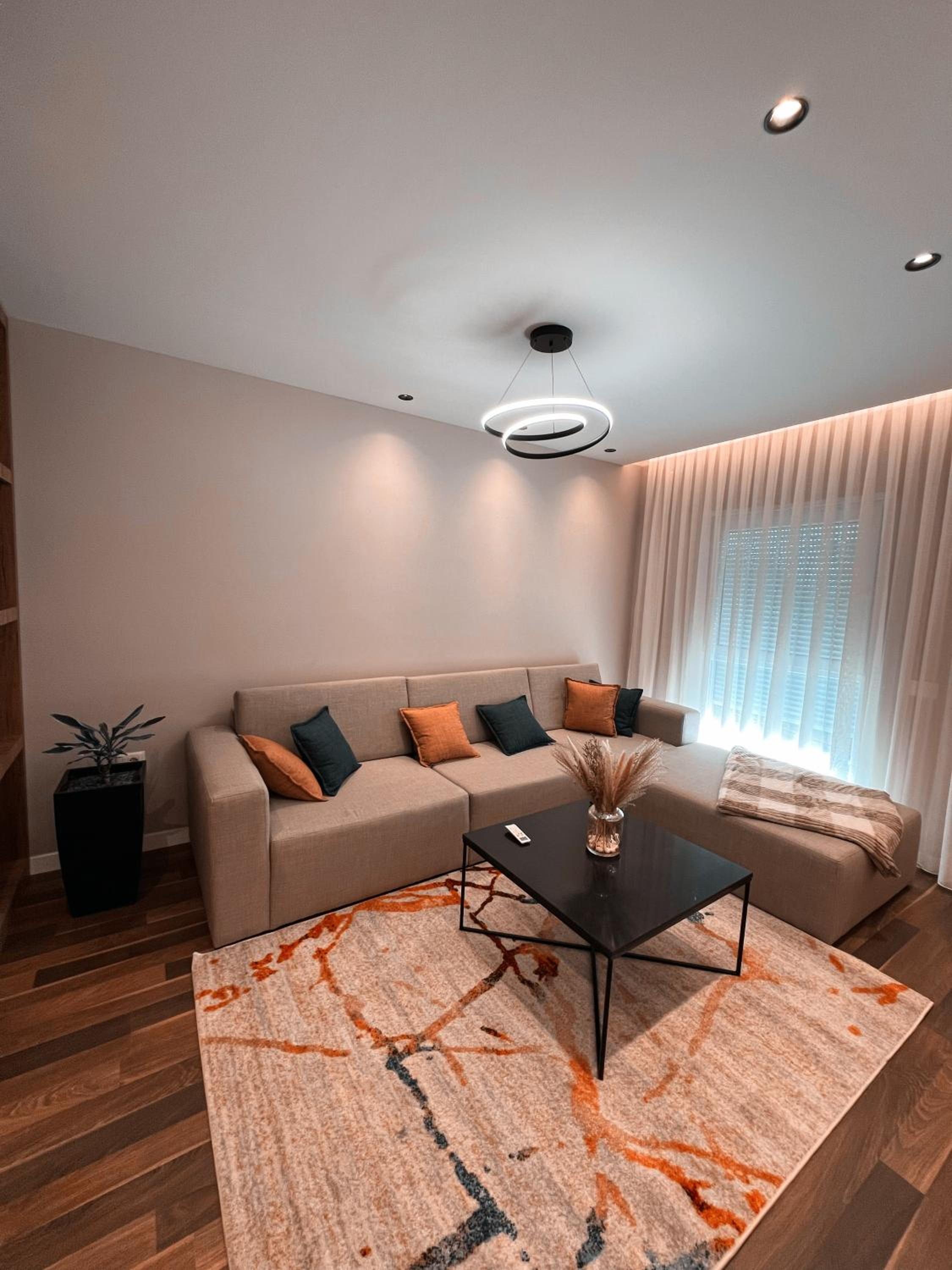 ERG APARTMENTS