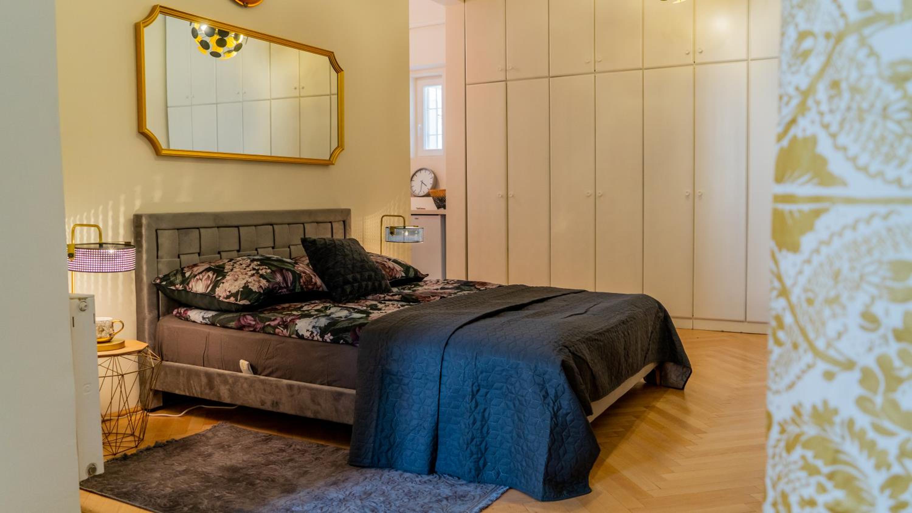 Astoria city deluxe view 5